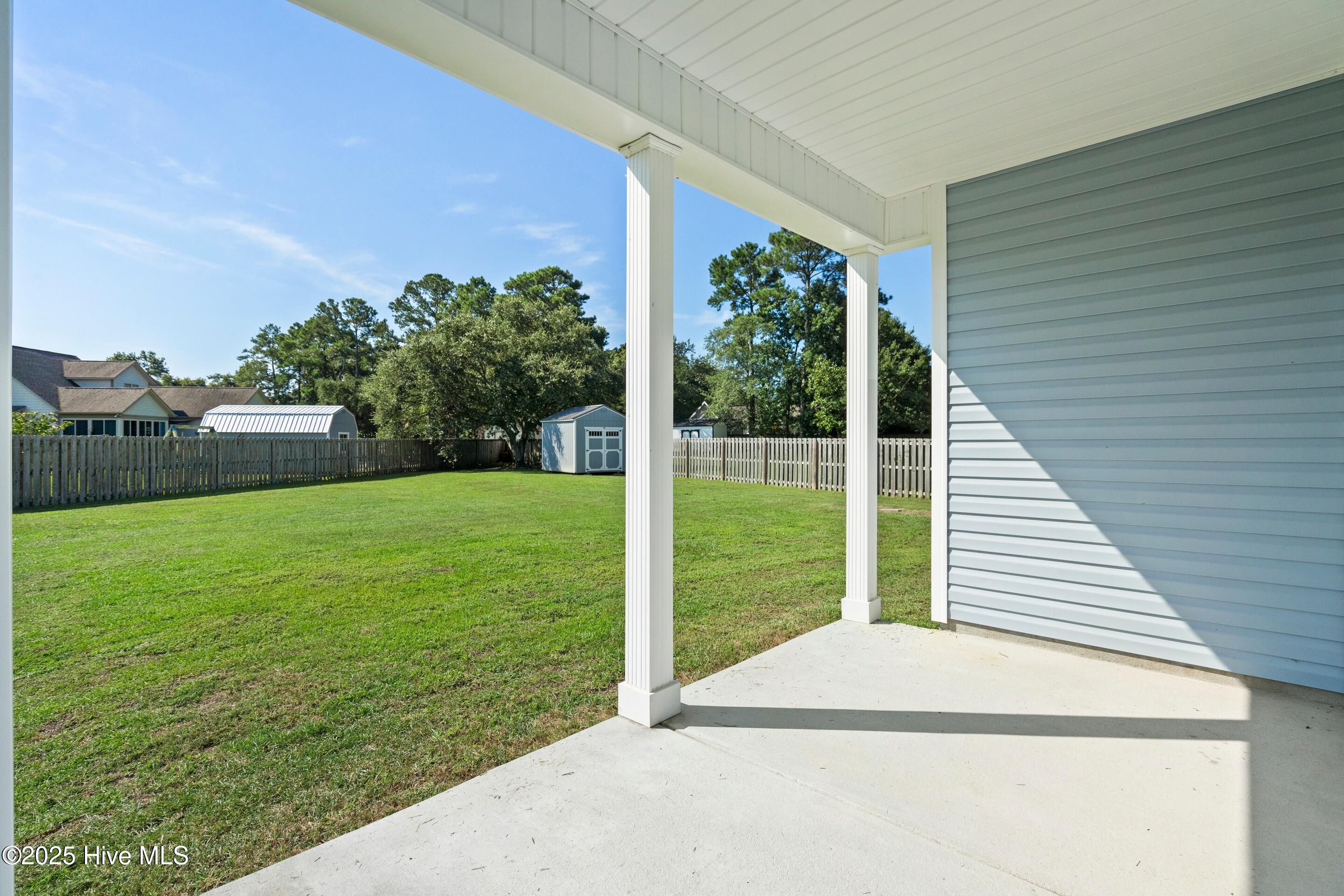 100527219 | Photo 44