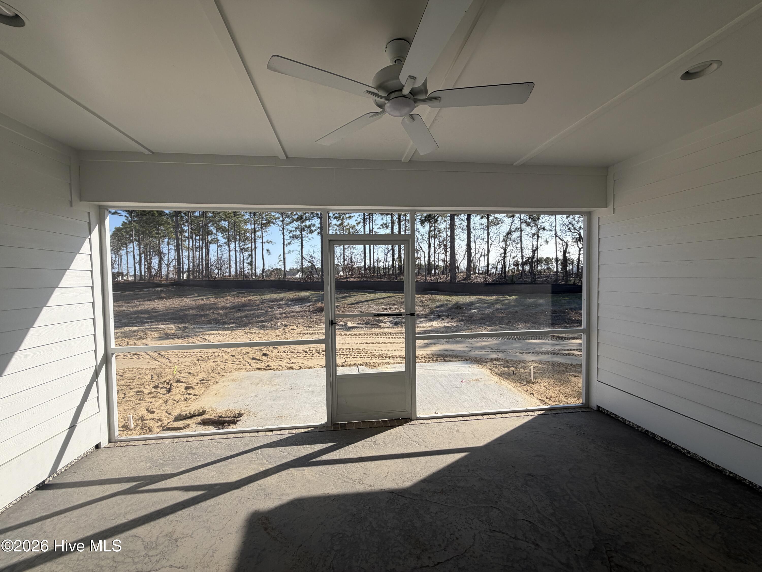 100532147 | Photo 39