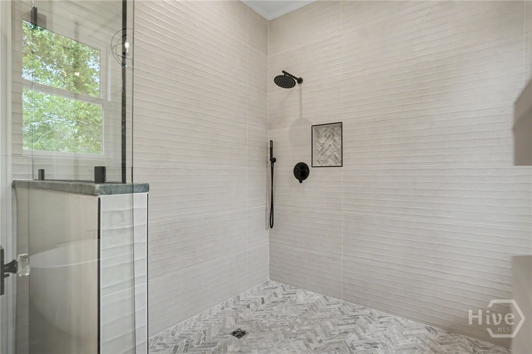 111 E 49th Street, Savannah, GA 31405 Listing Photo  48