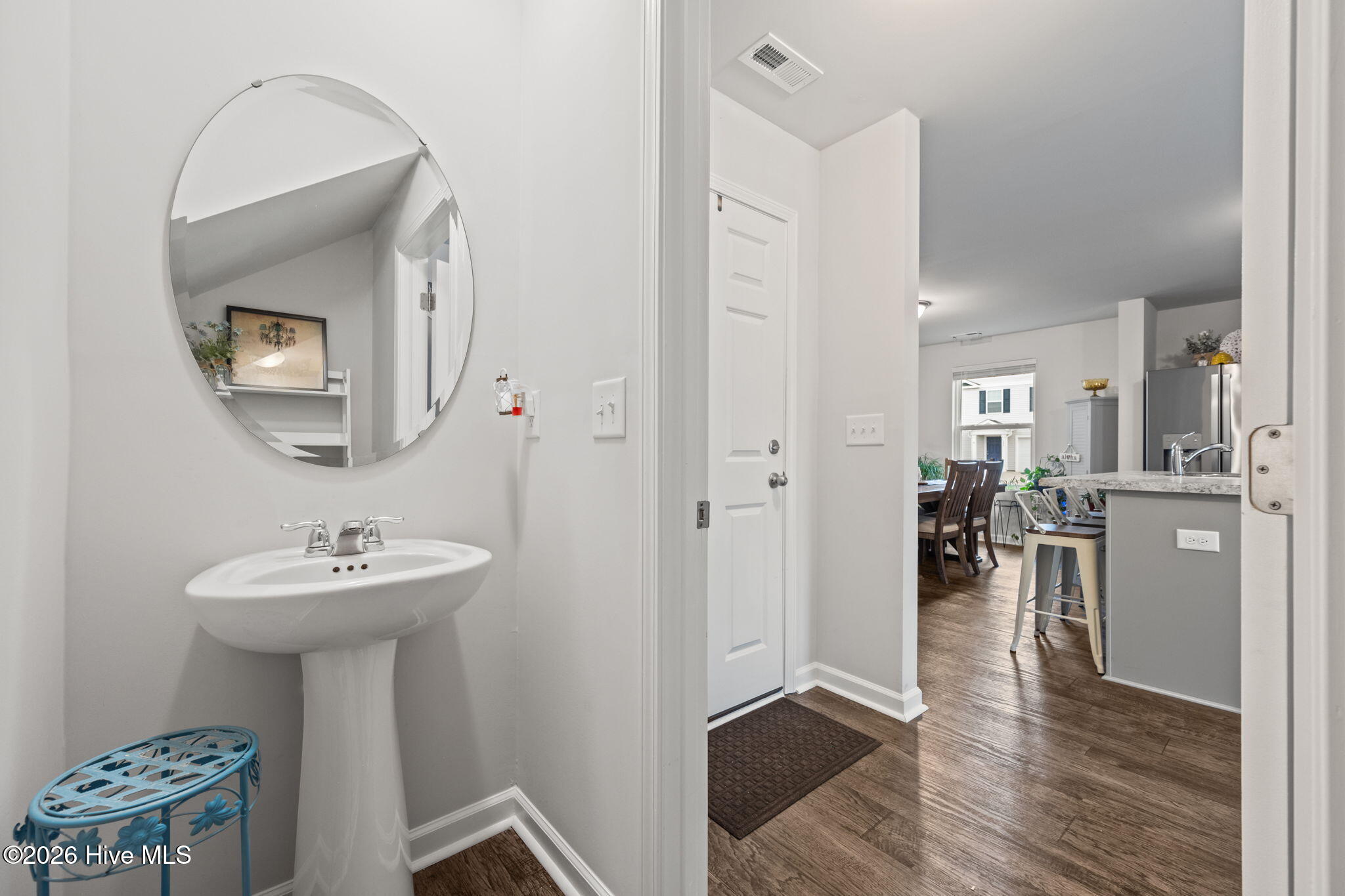 100552202 | Photo 34