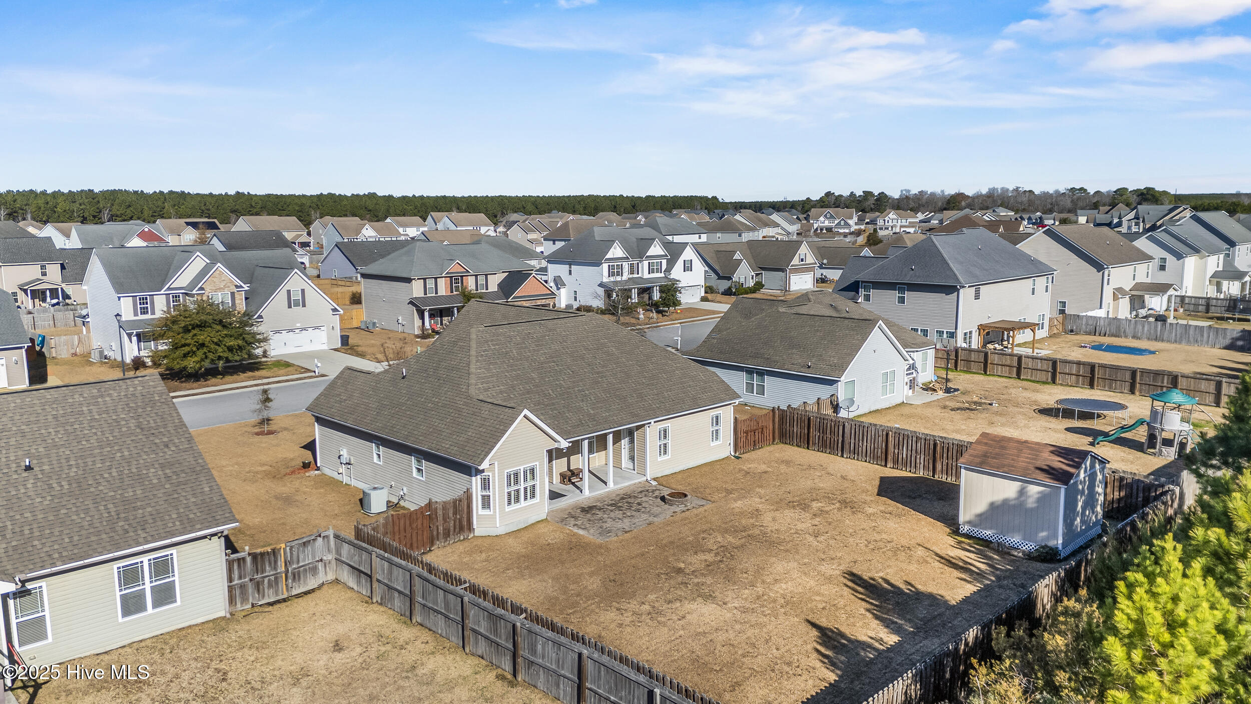 100546907 | Photo 43