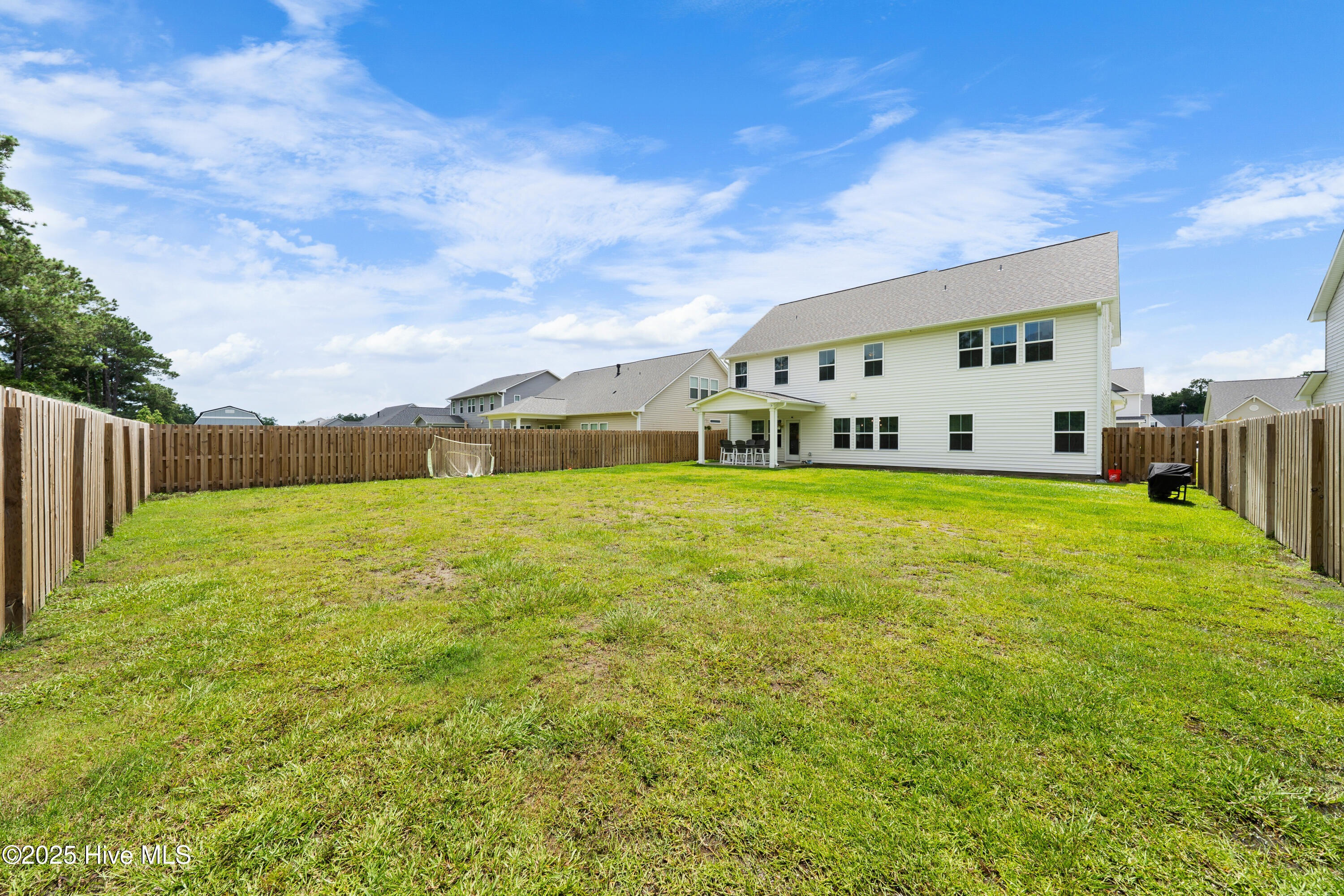 100512596 | Photo 10