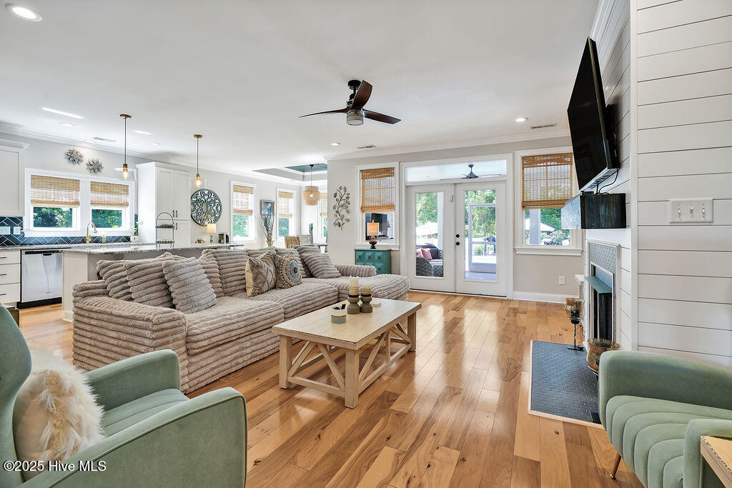 100518744 | Photo 20