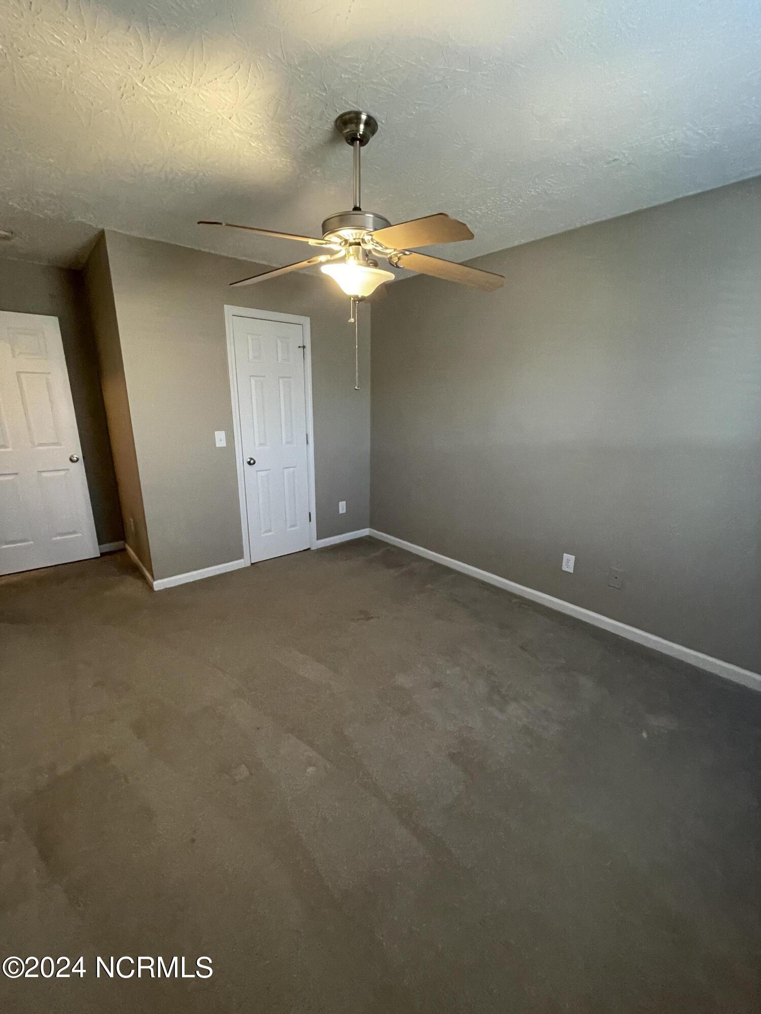 100545449 | Photo 18