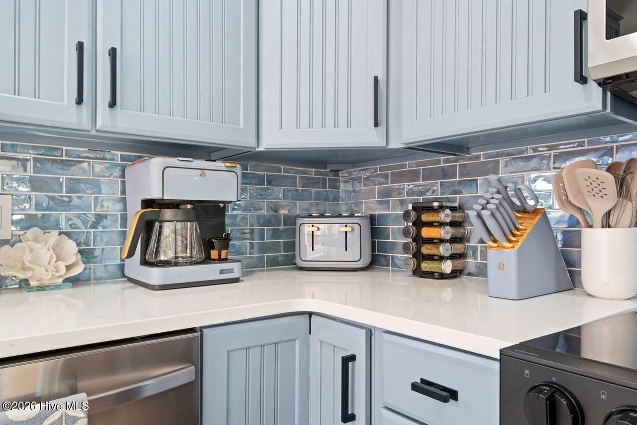 100553322 | Photo 10