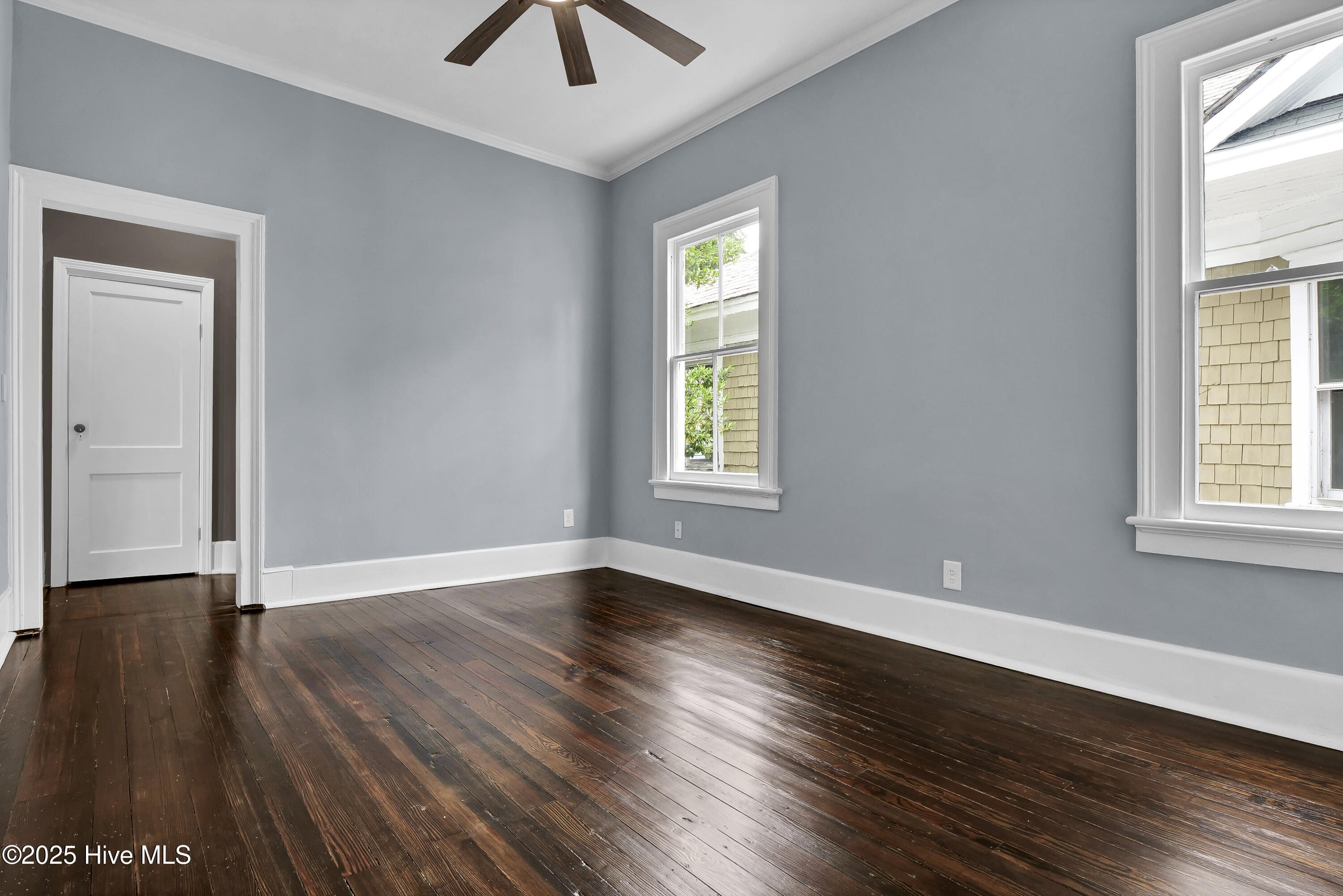 100529897 | Photo 18