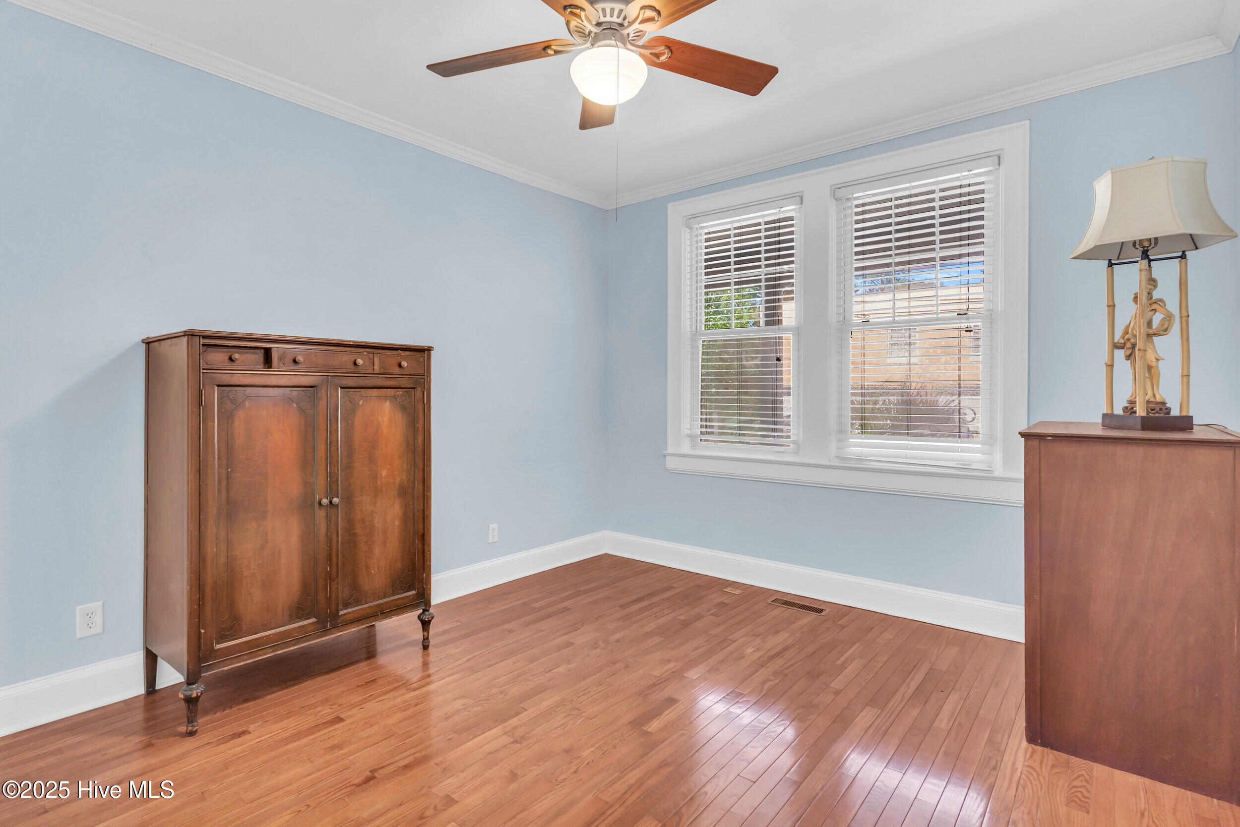 100514178 | Photo 16