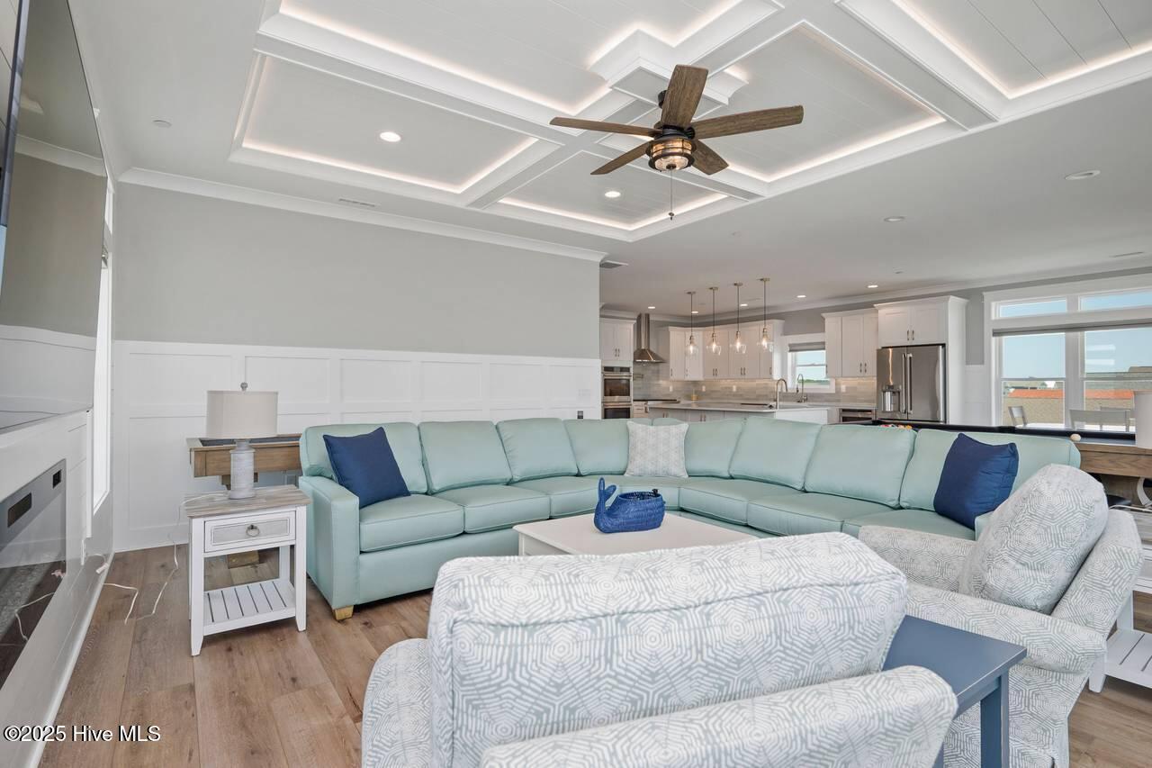 100527522 | Photo 12