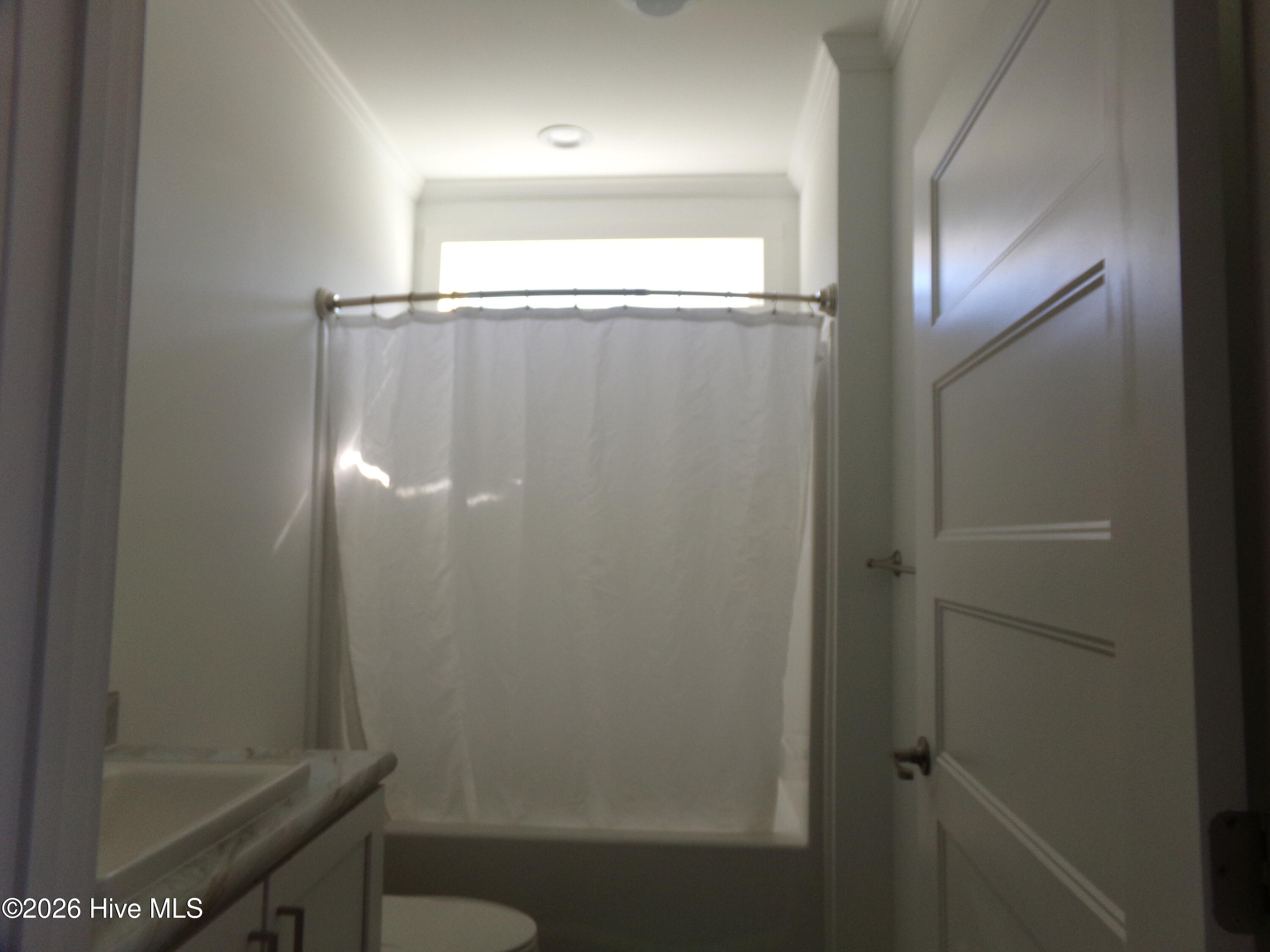 100547282 | Photo 28