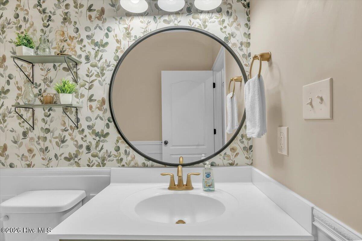 100558956 | Photo 35