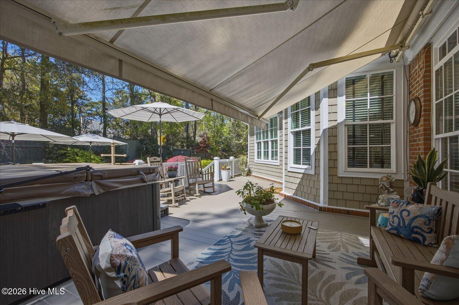 100564317 | Photo 45