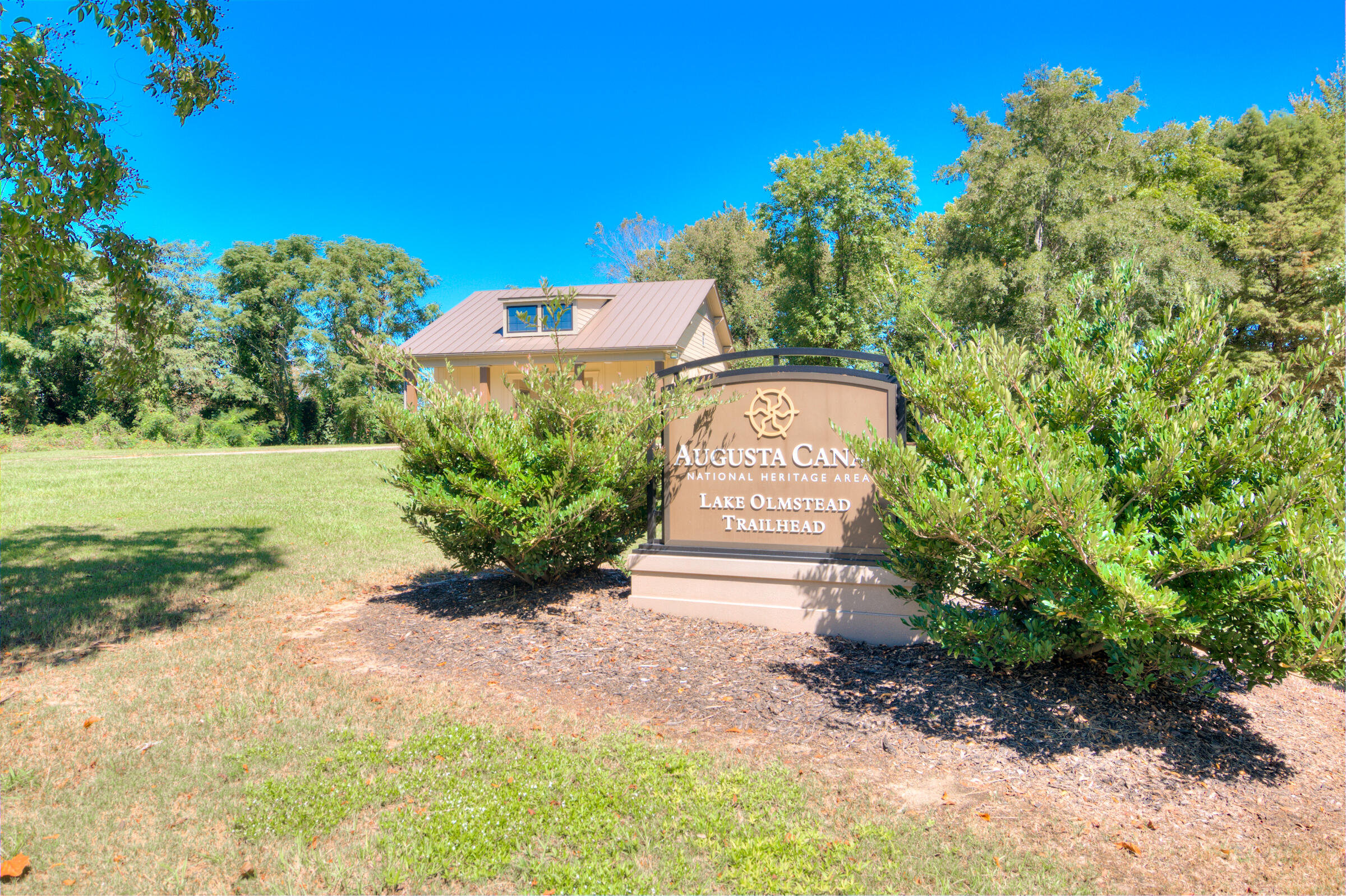 2303 Laurel Lane