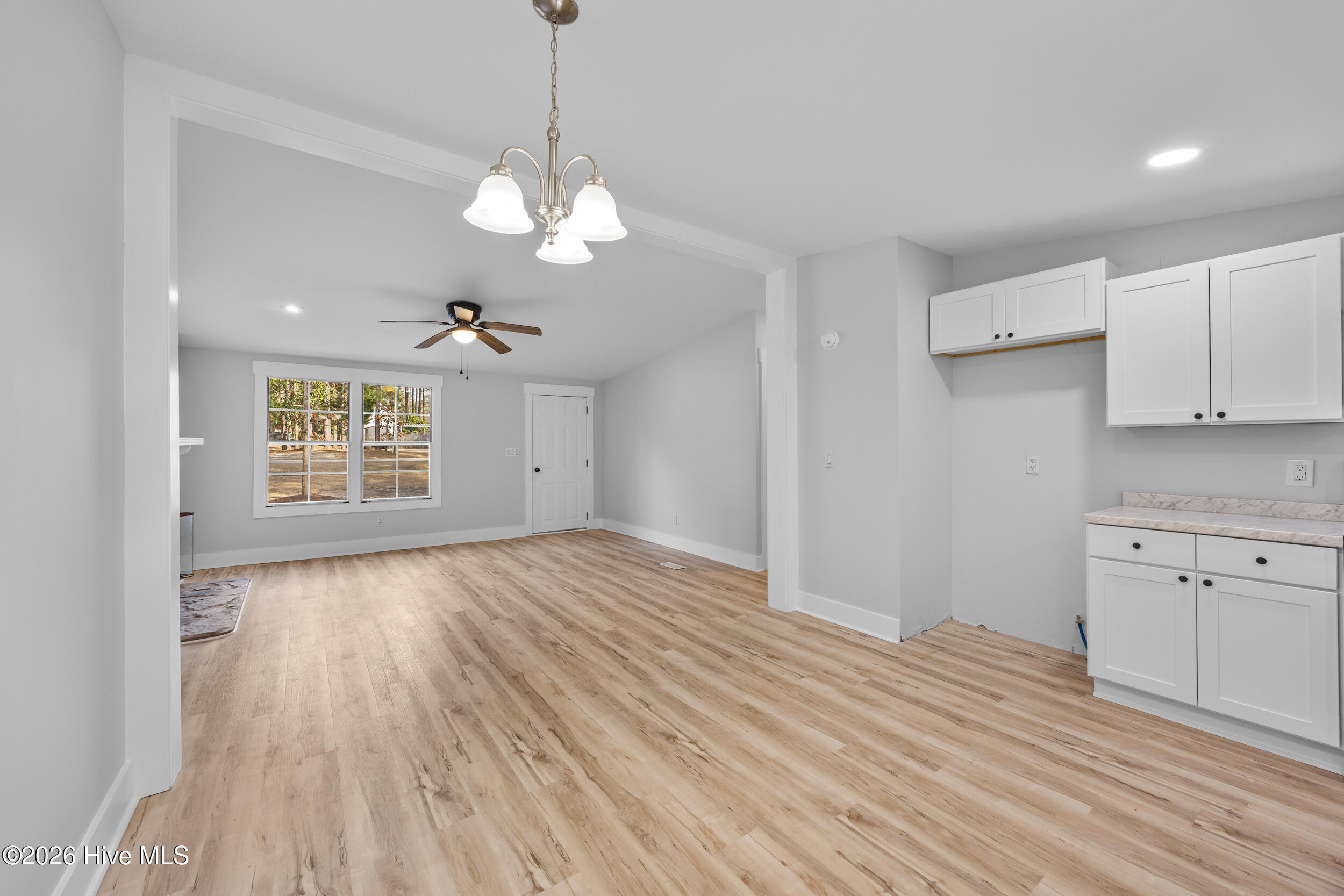 100552776 | Photo 21