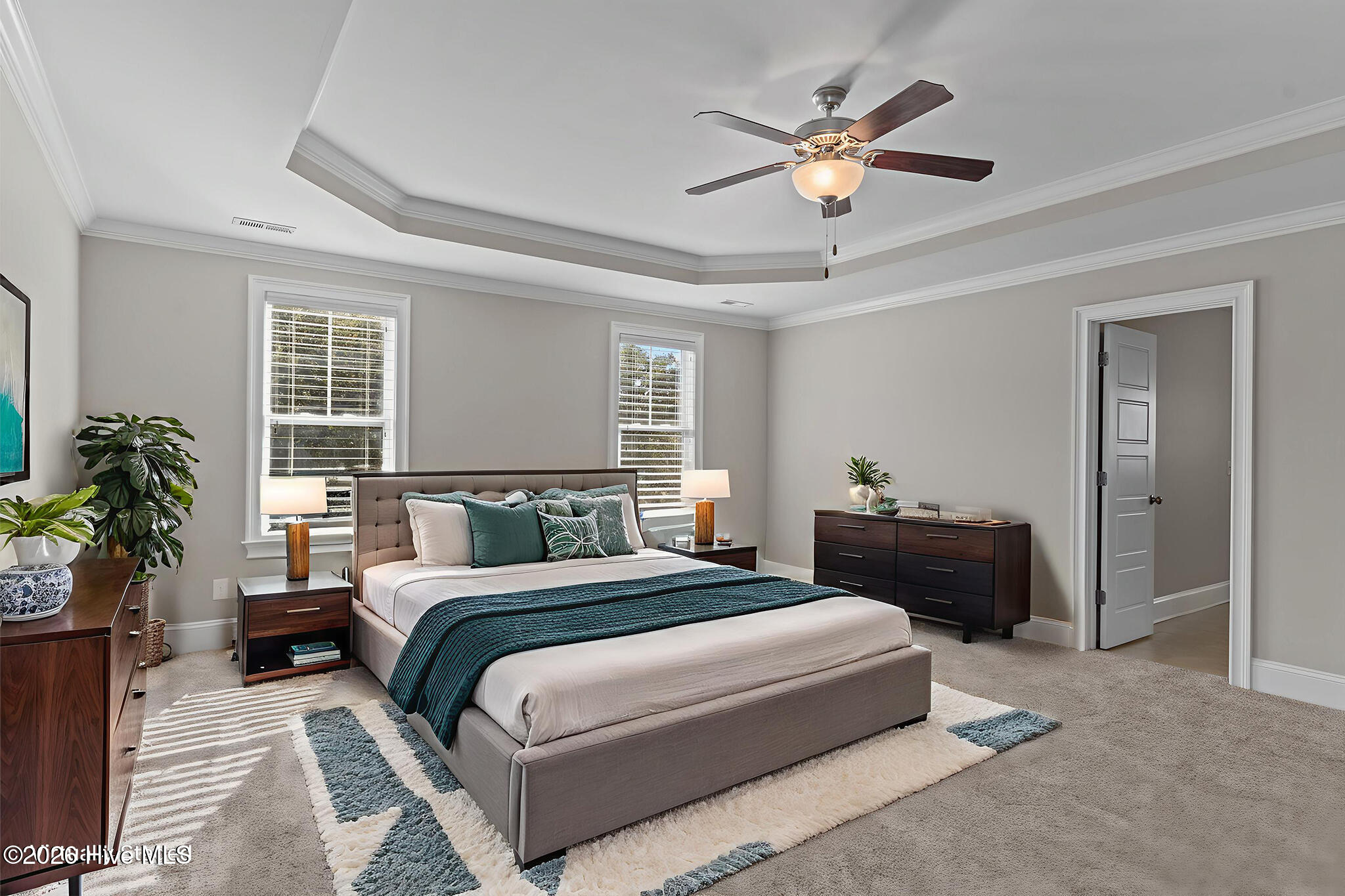 100555692 | Photo 25