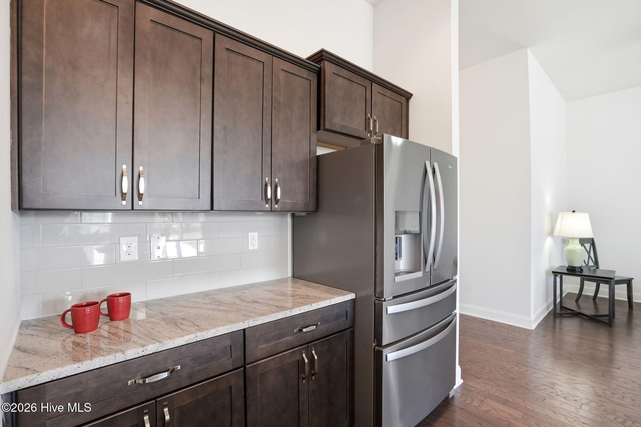 100560462 | Photo 31