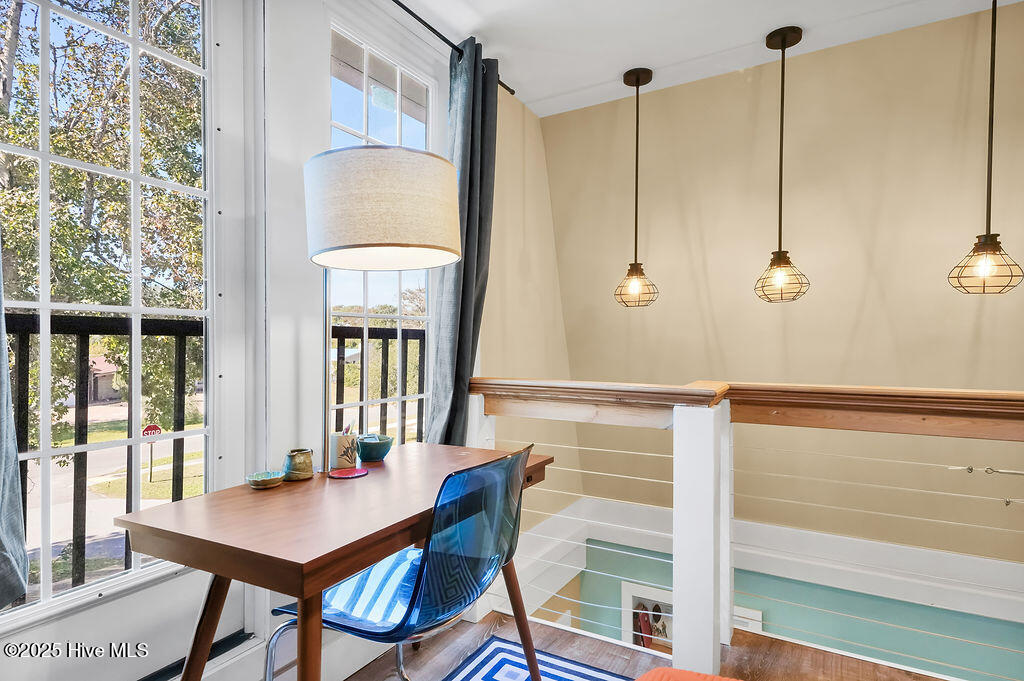 100538835 | Photo 27