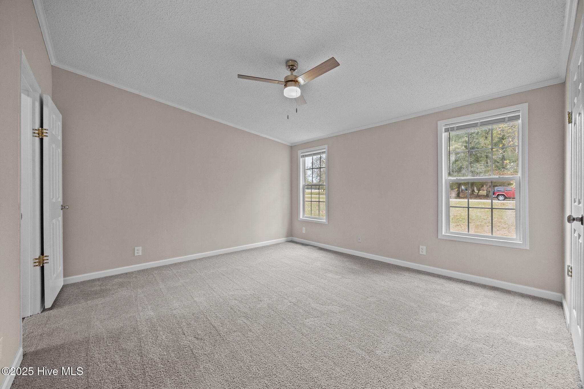 100538807 | Photo 13