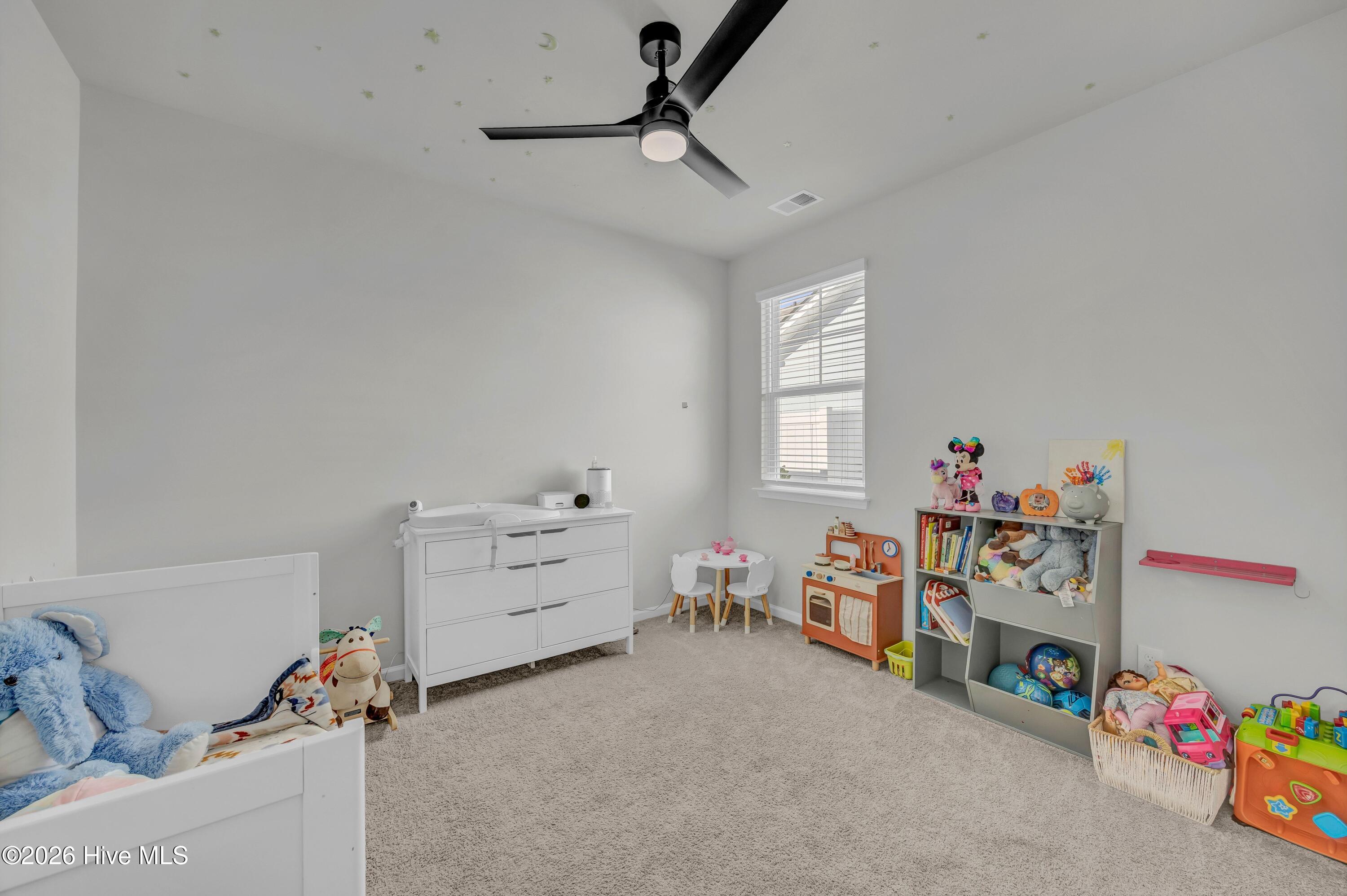 100548554 | Photo 26