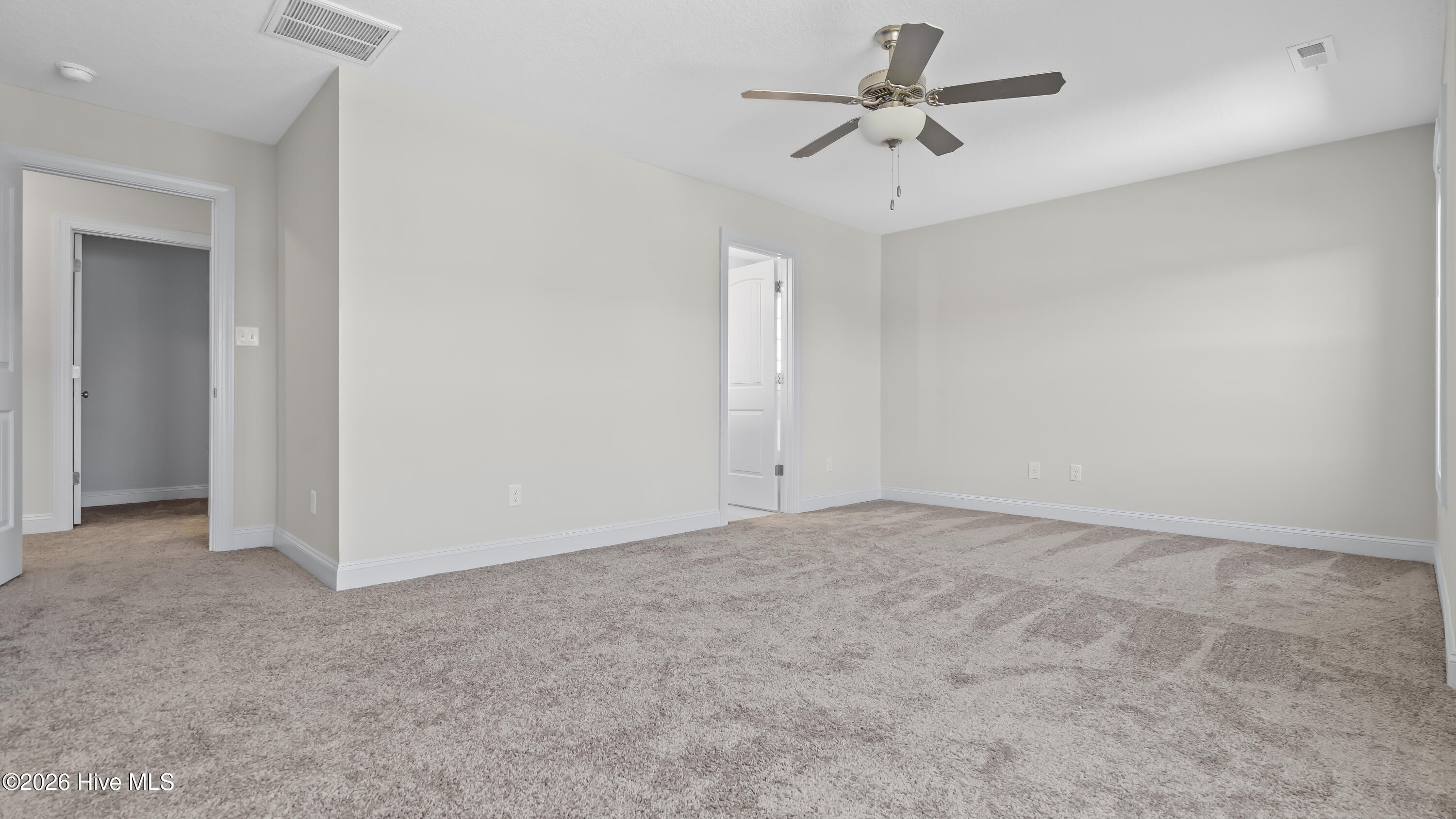 100563871 | Photo 20