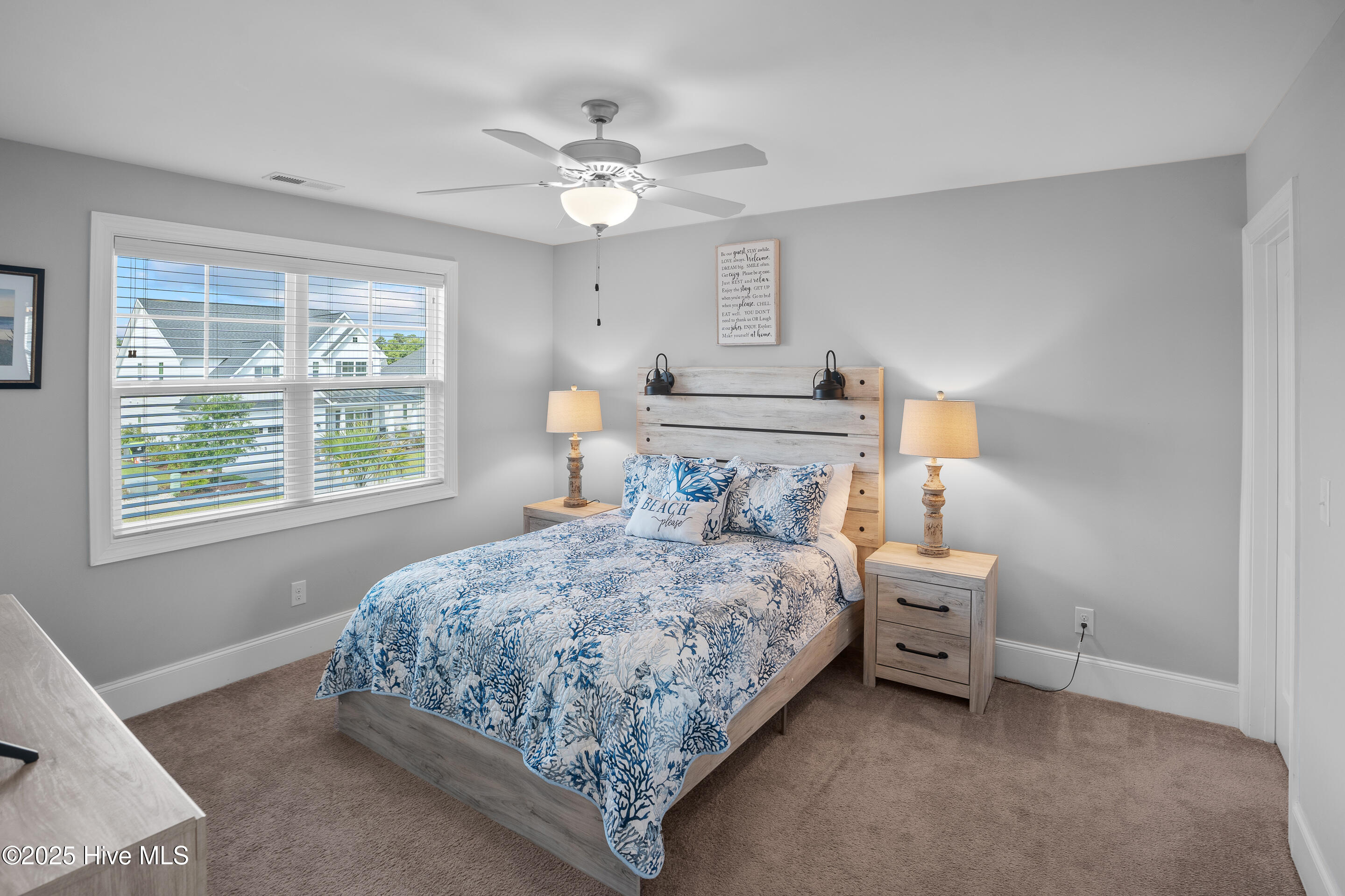 100520061 | Photo 30