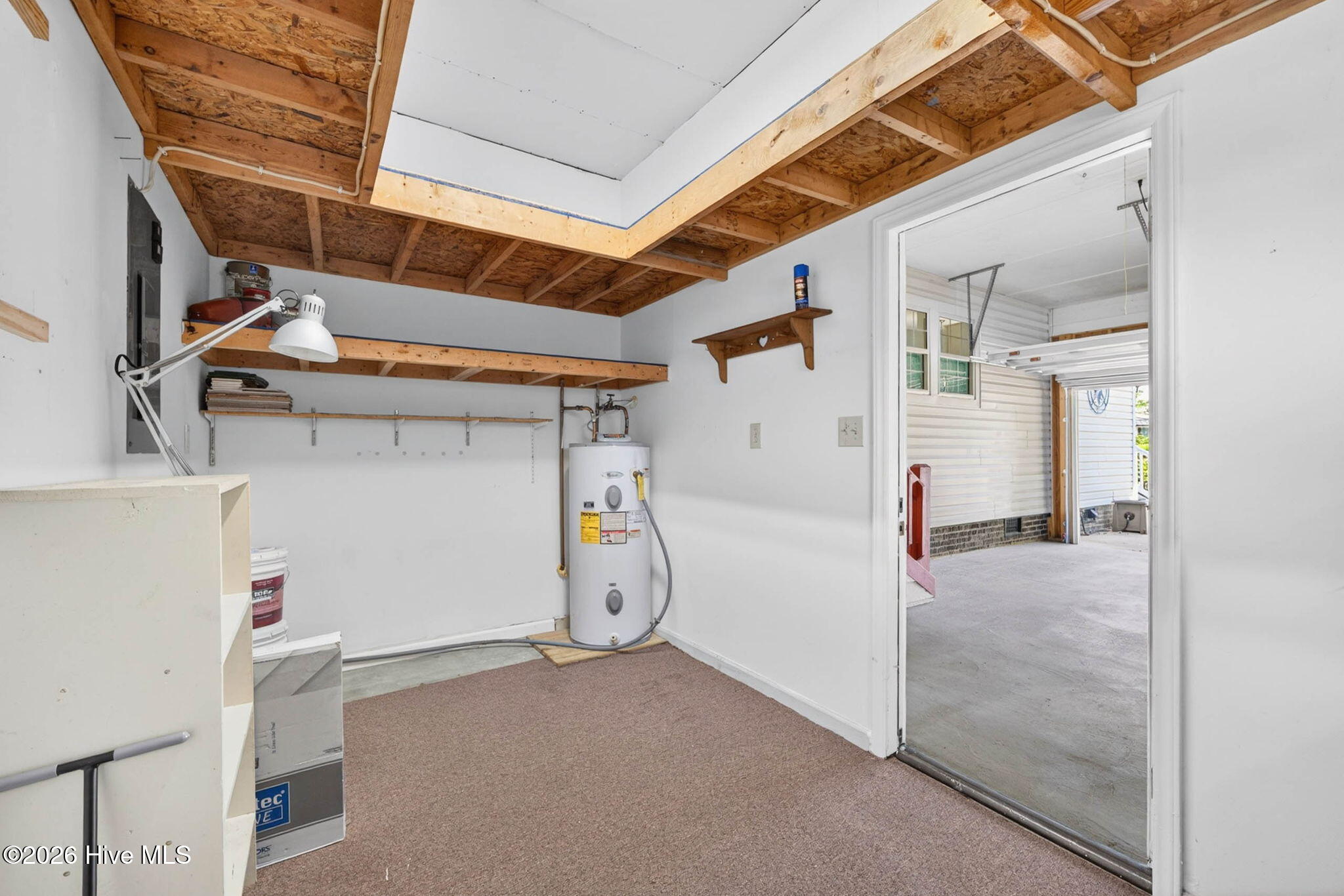 100569614 | Photo 35