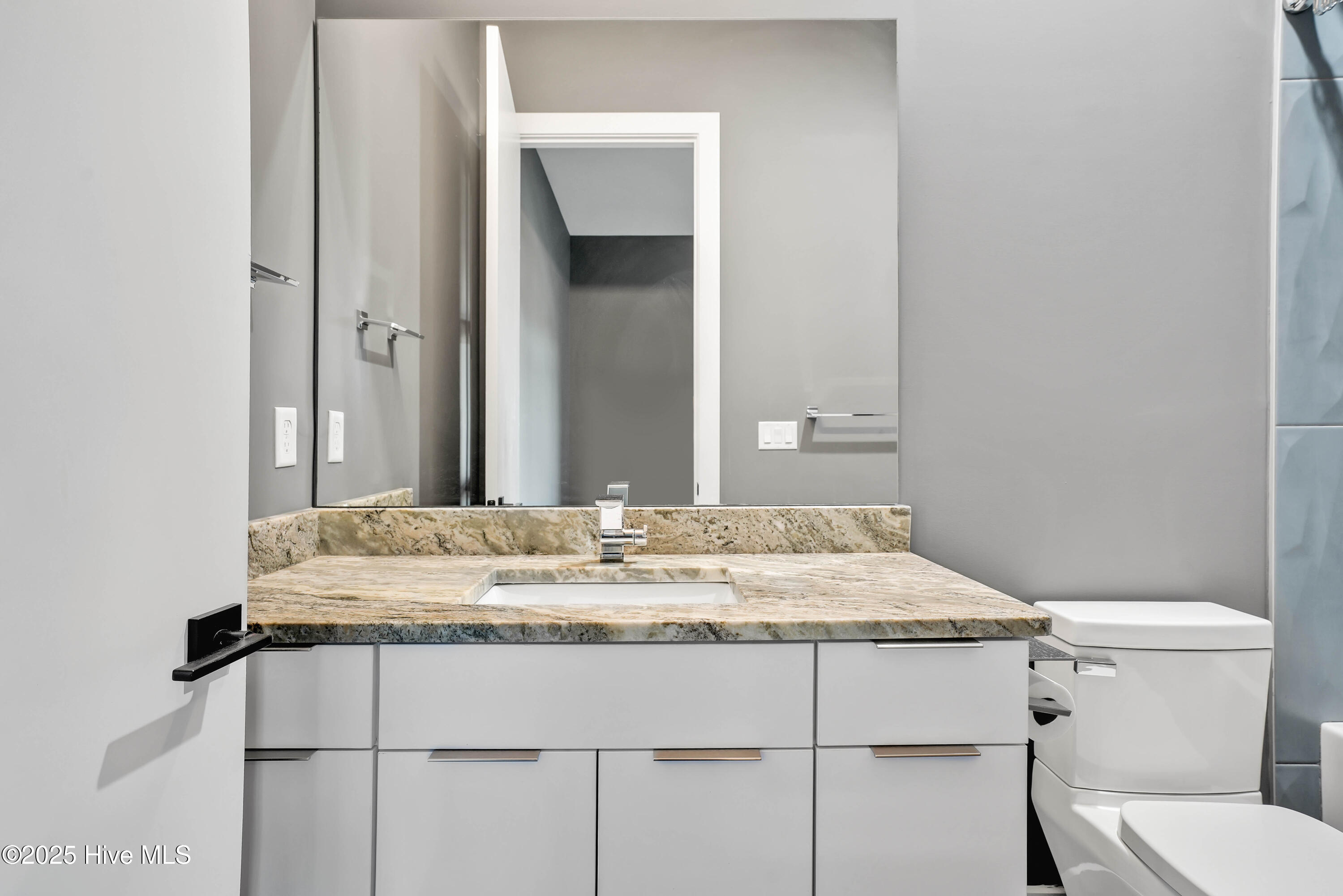 100546123 | Photo 29