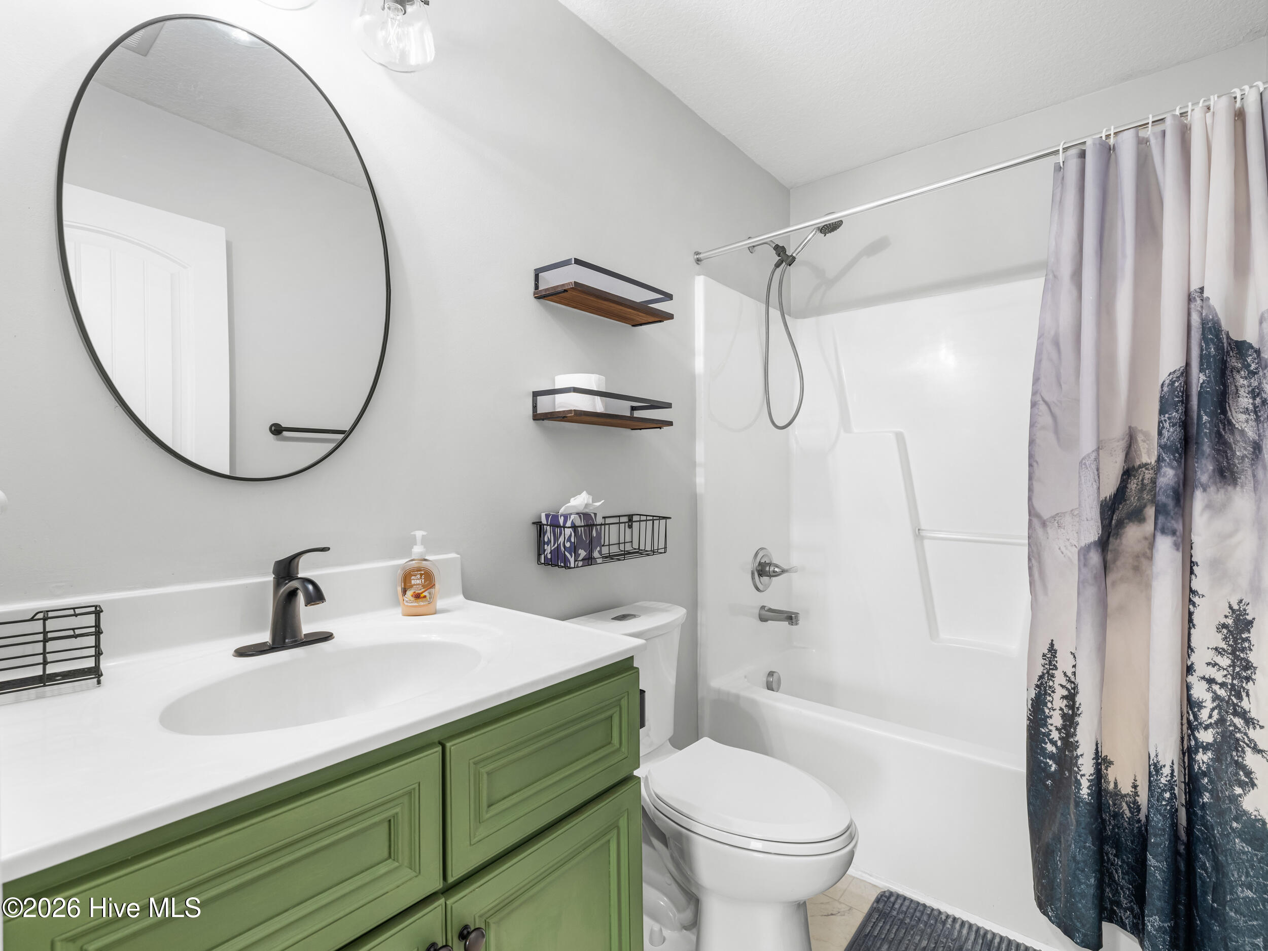 100548593 | Photo 31