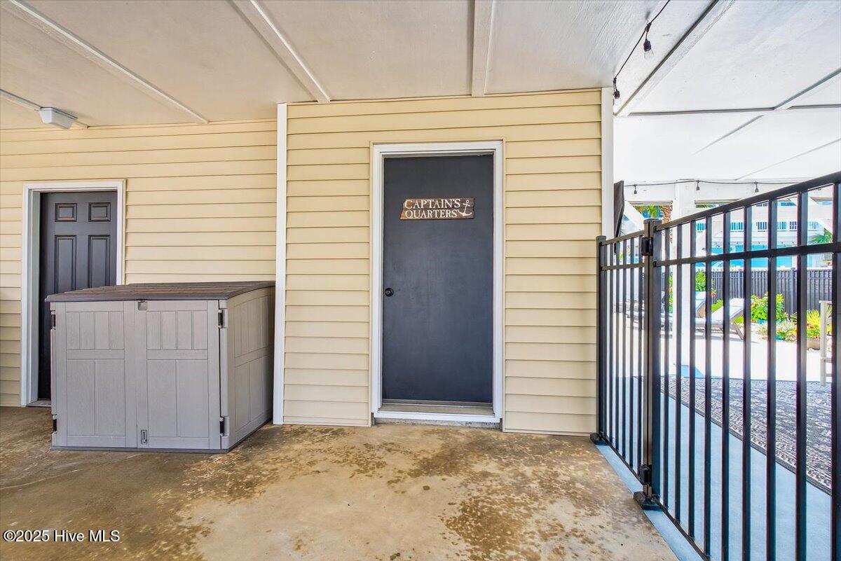 100529253 | Photo 47