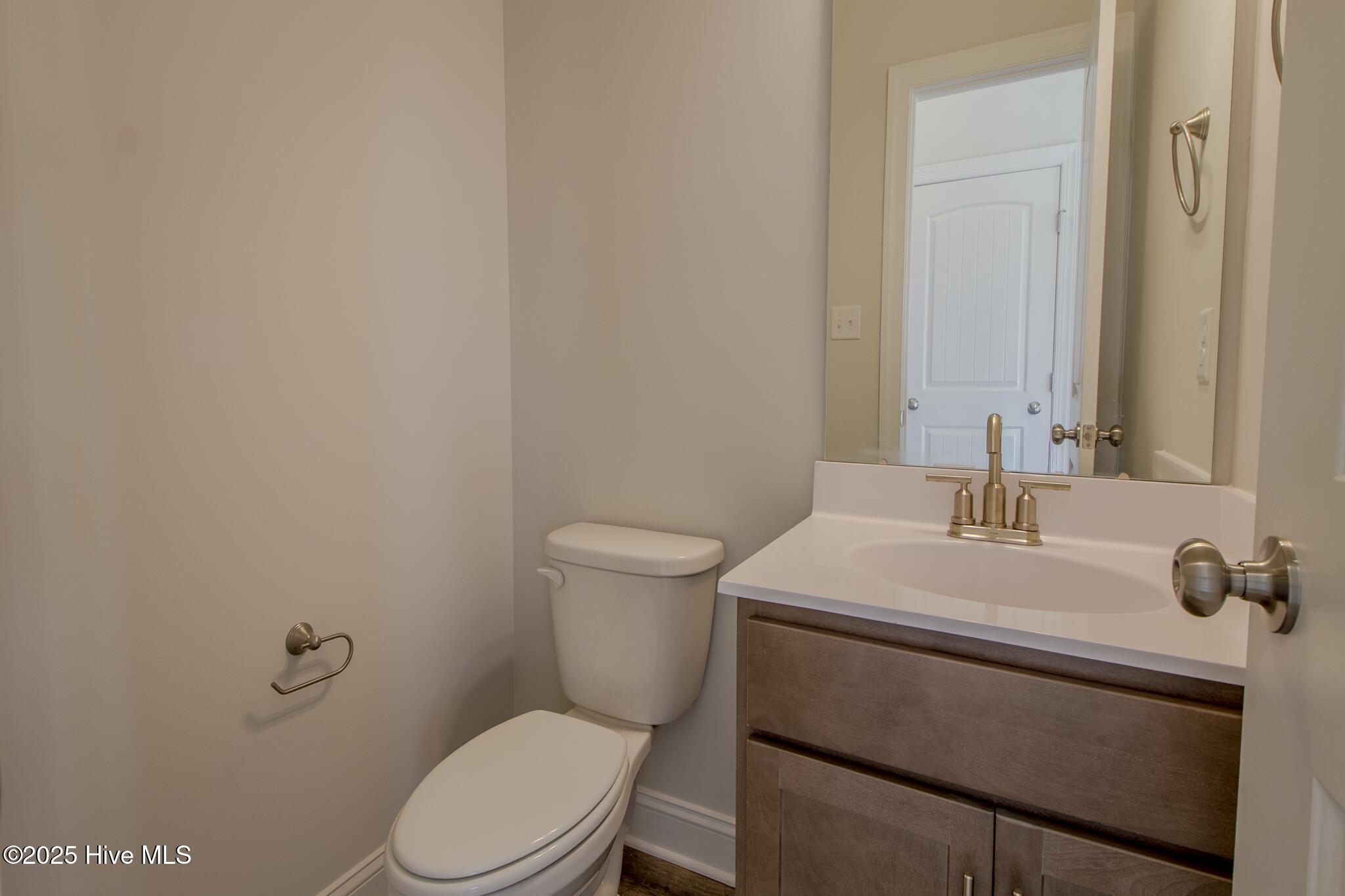 100505721 | Photo 11