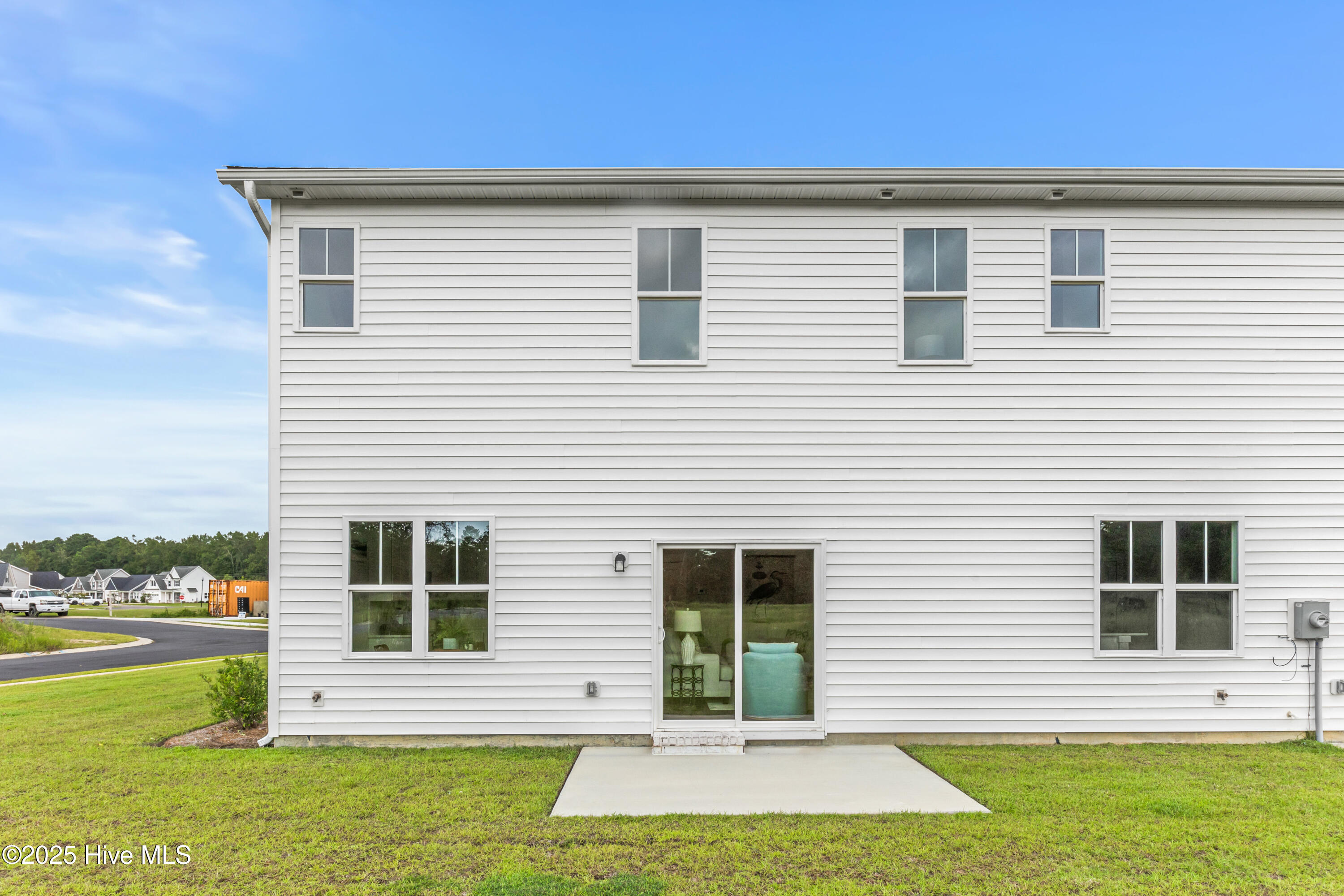 100554905 | Photo 33