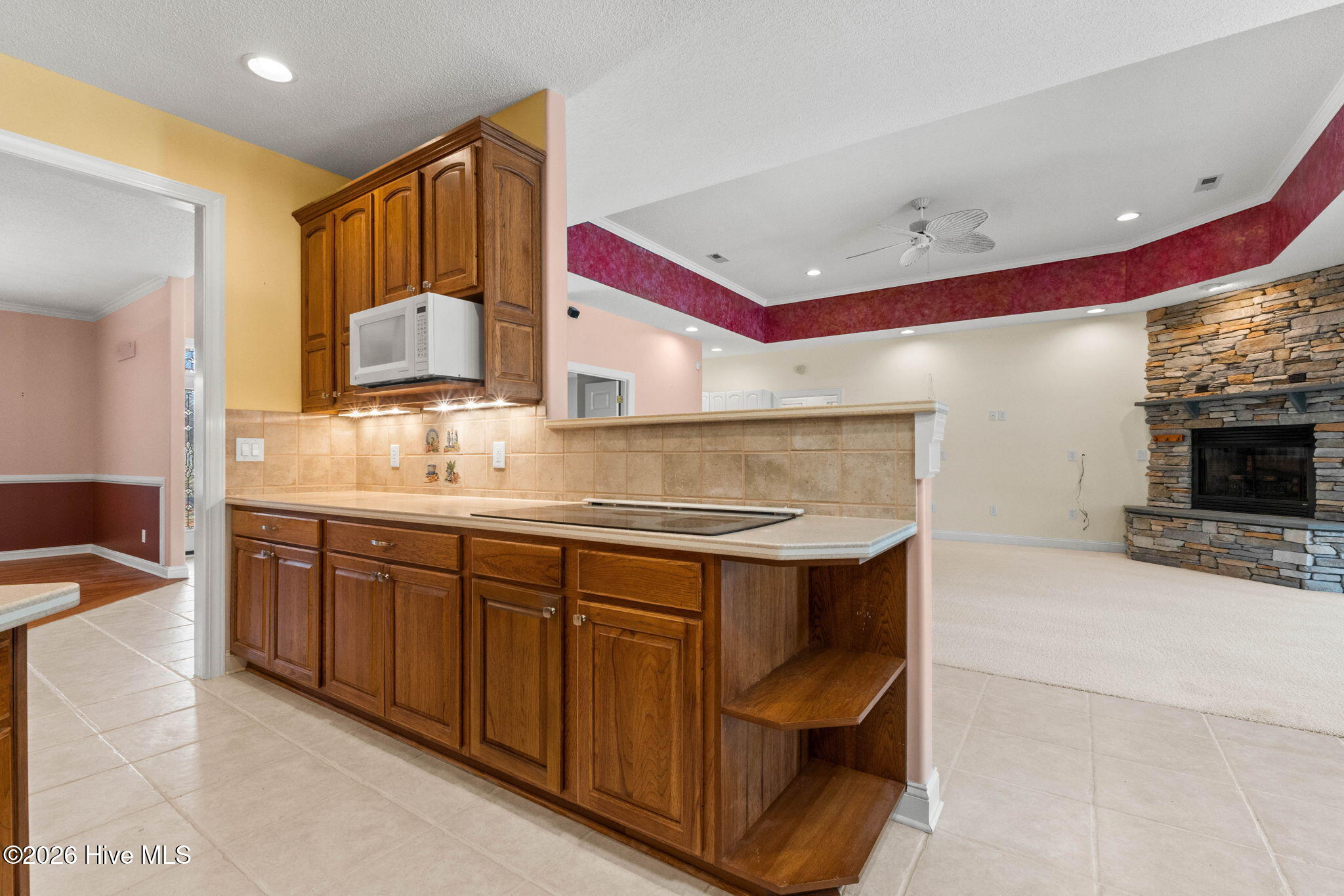 100567537 | Photo 31