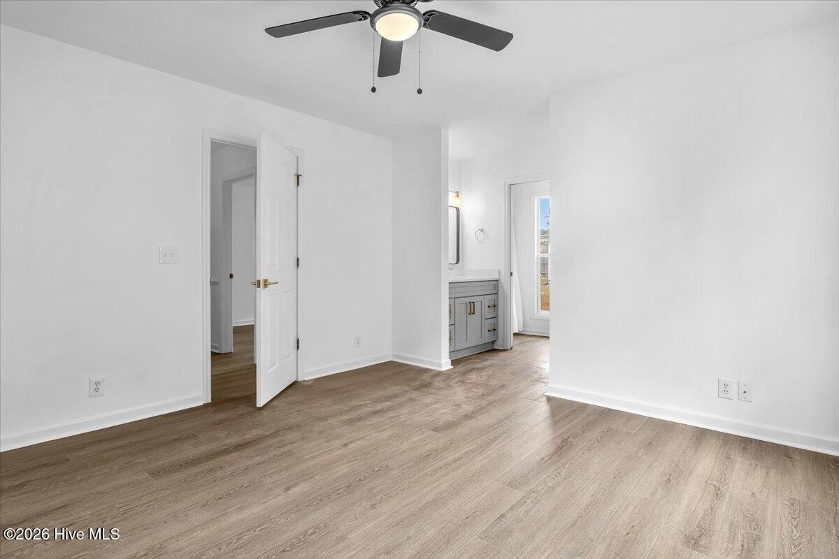 100564620 | Photo 24