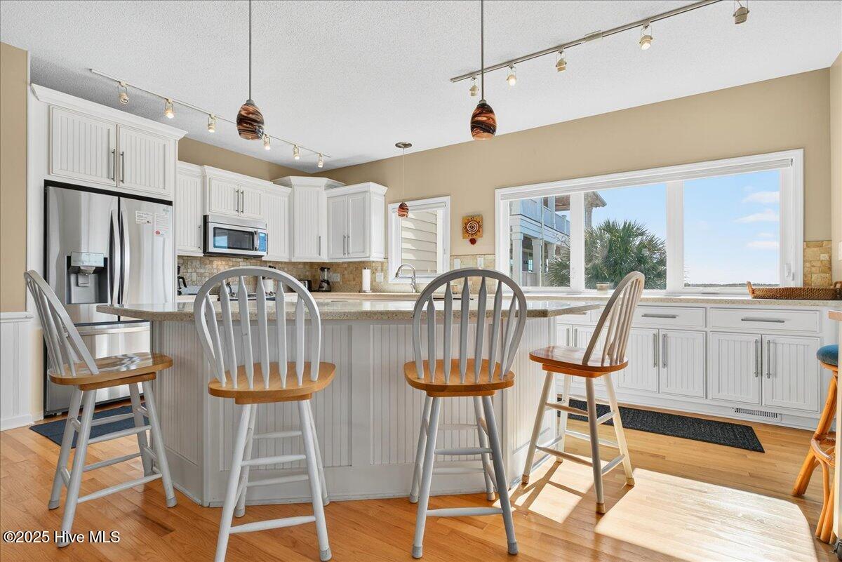 100543410 | Photo 33