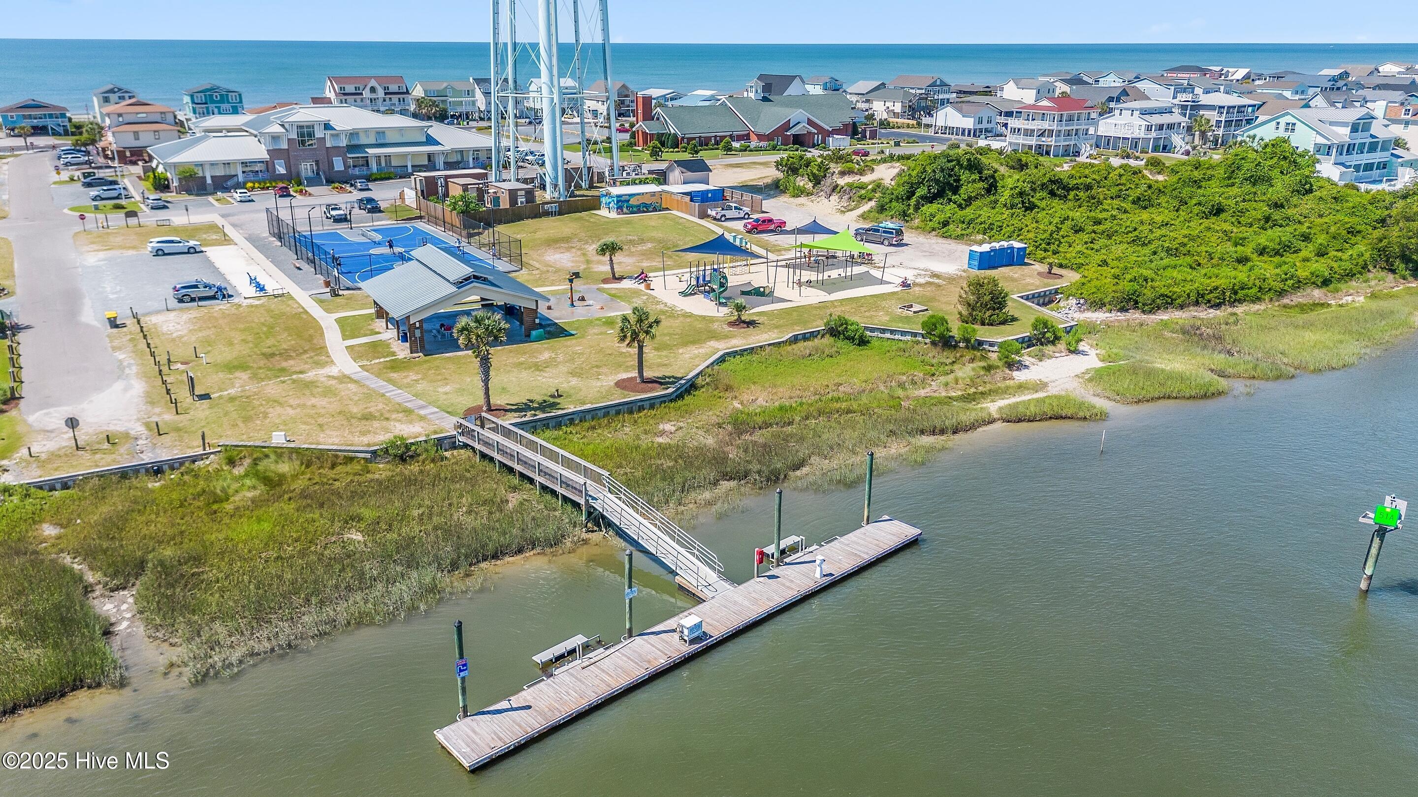 100535531 | Photo 43