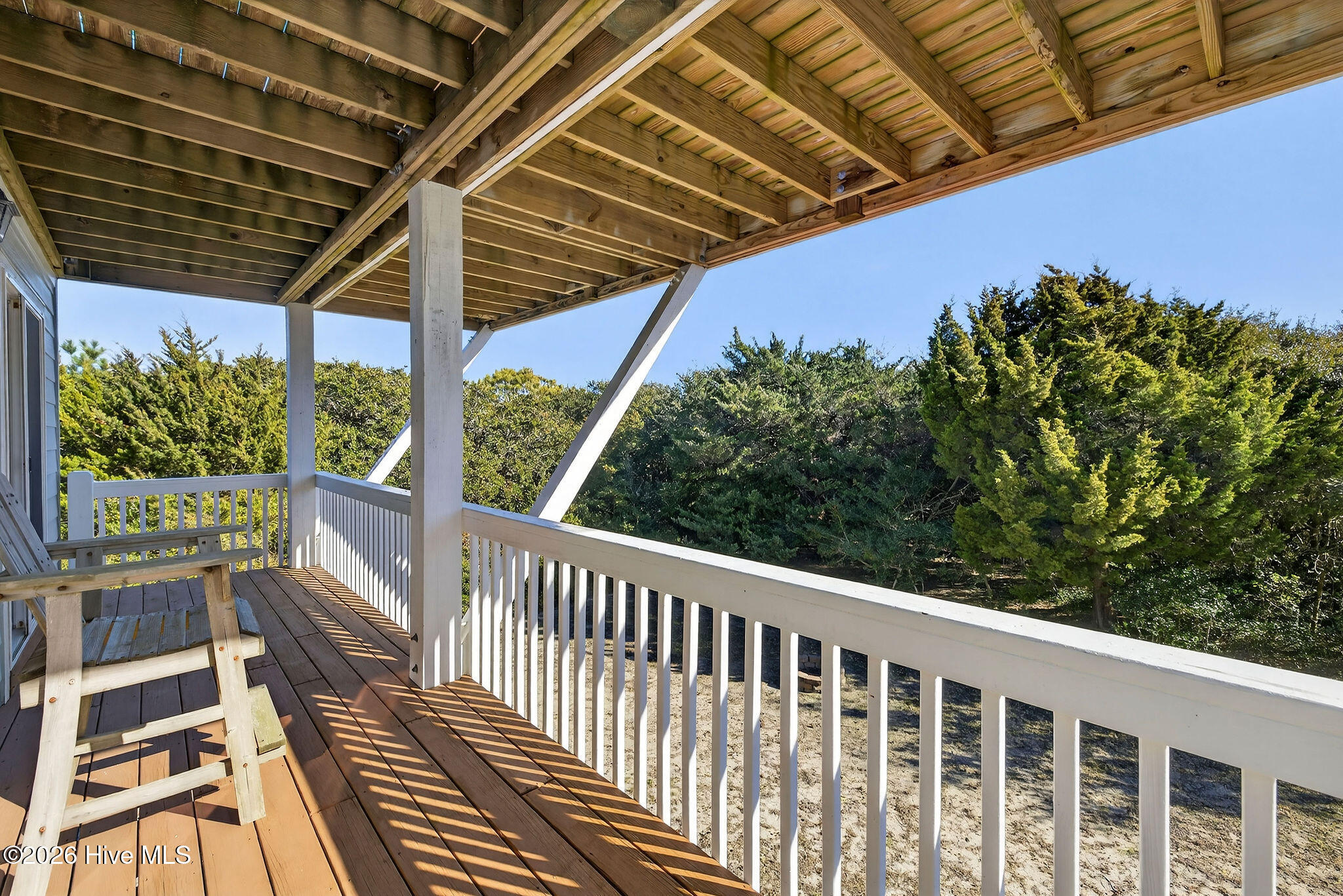 100549584 | Photo 56