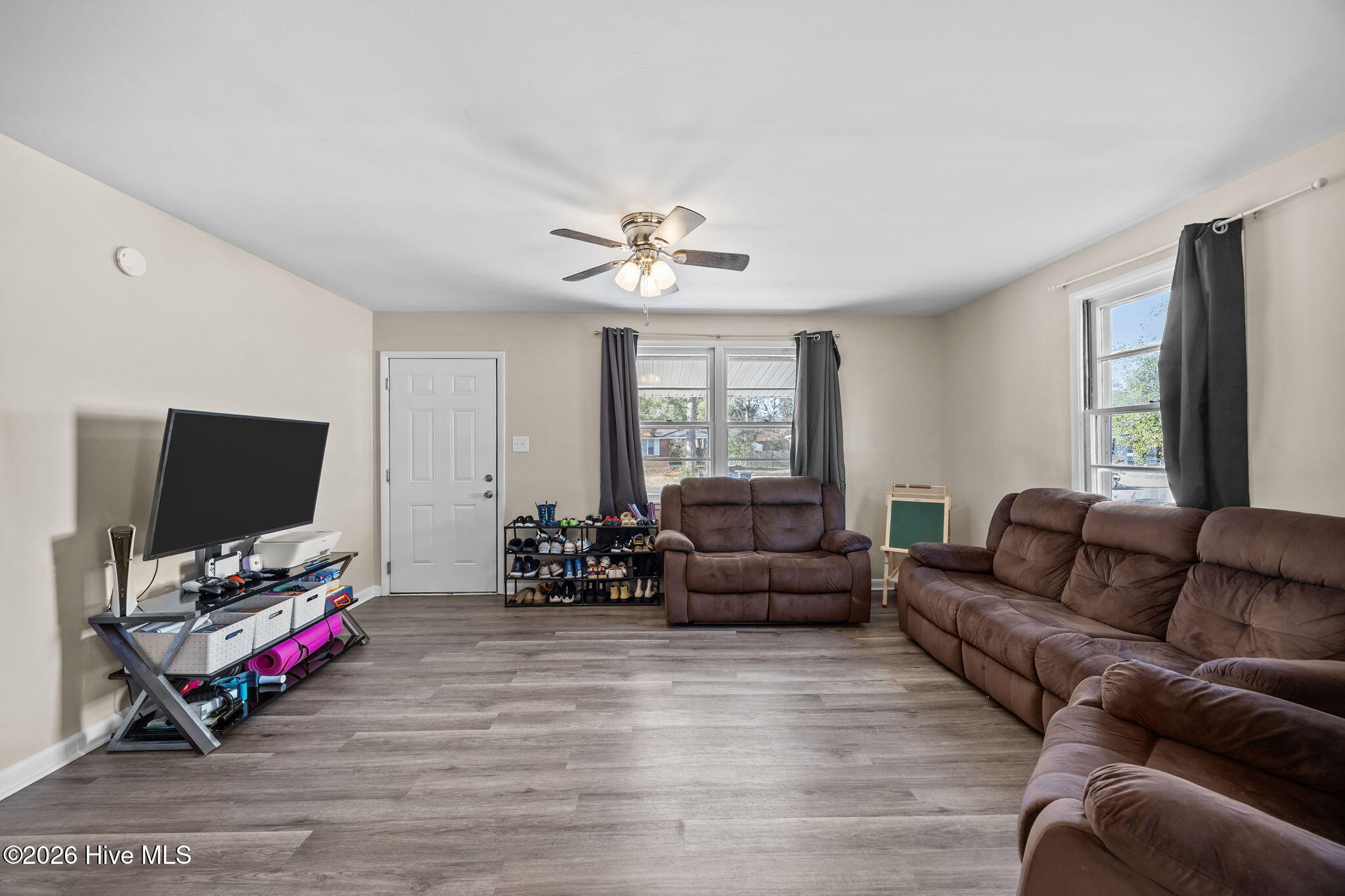 100555911 | Photo 11