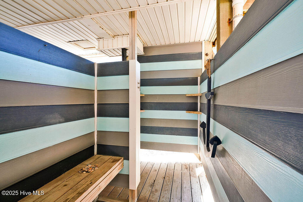 100529088 | Photo 113