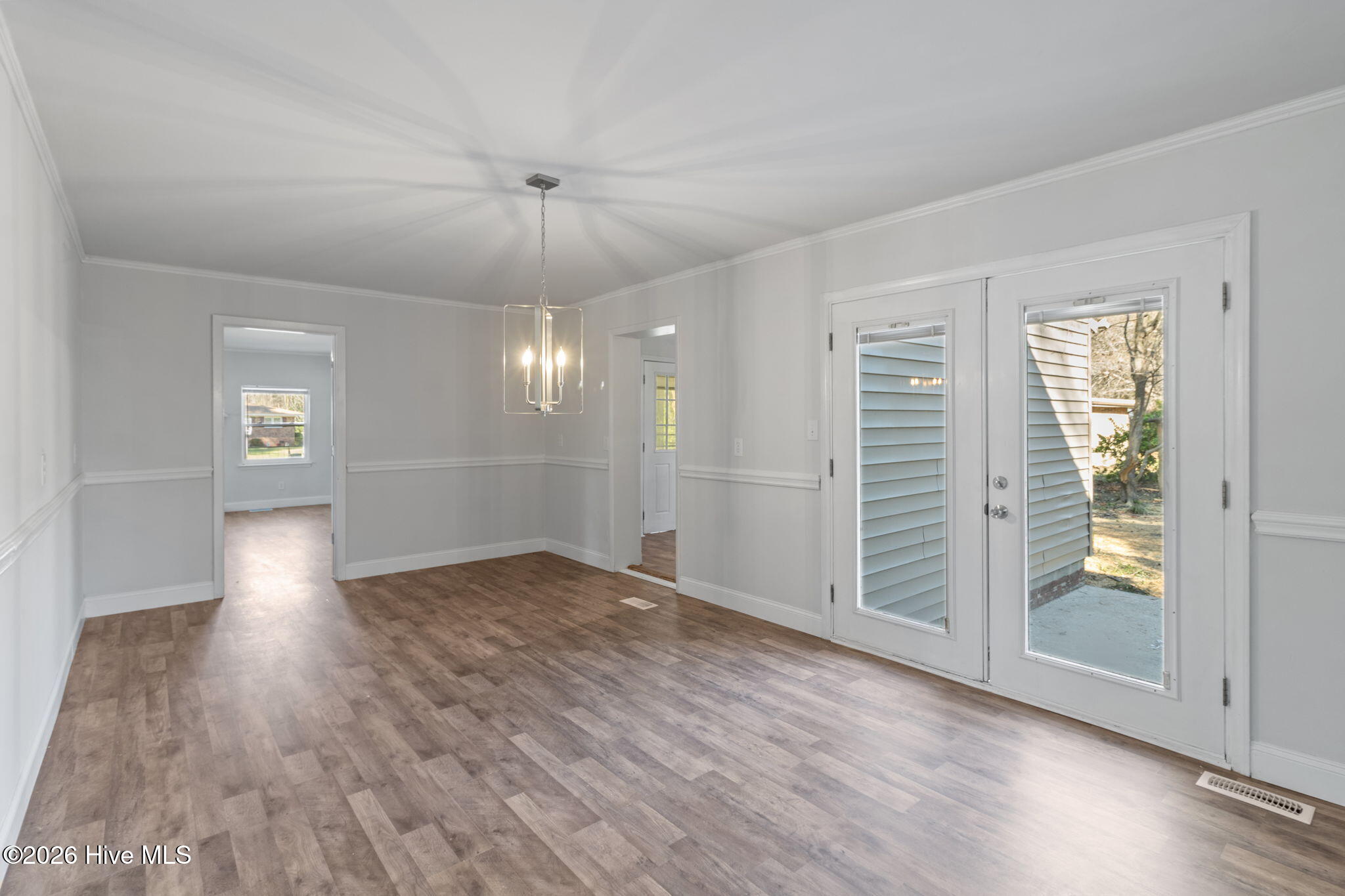 800 Little John Avenue, Jacksonville, NC, 28546