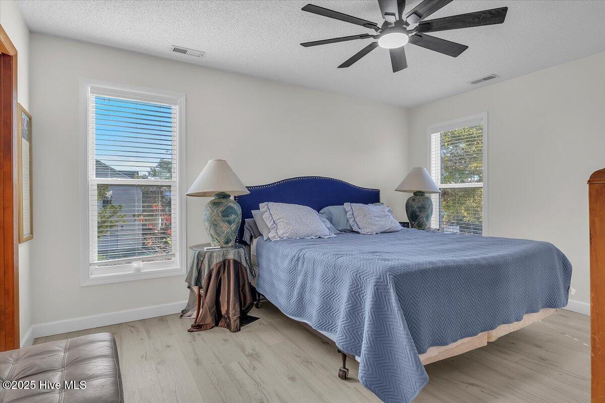 100539108 | Photo 22