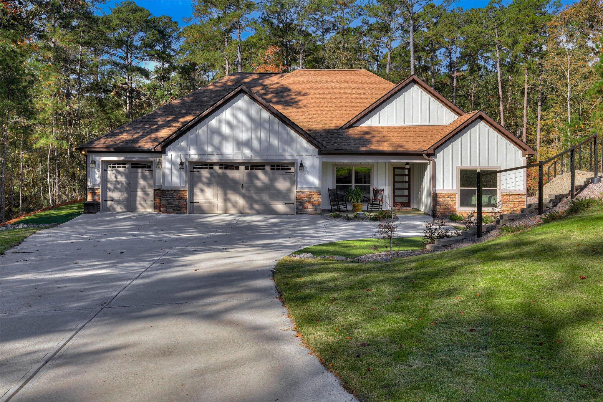 Photo 1 of Single family home for sale at 212 Pirates Cvs, Mc Cormick, SC 29835 | MLS# 100608808 | Listing updated on 2026-10-07