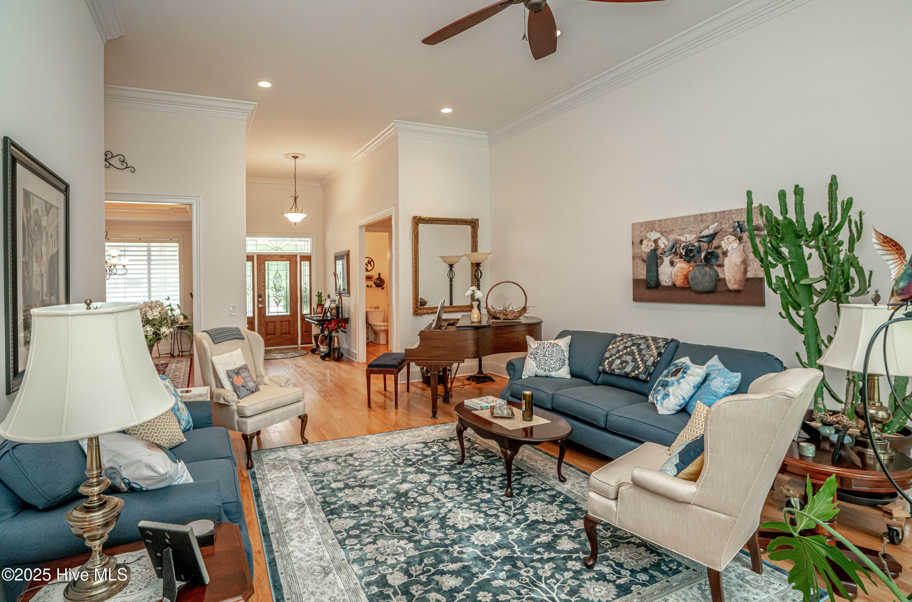 100549675 | Photo 14