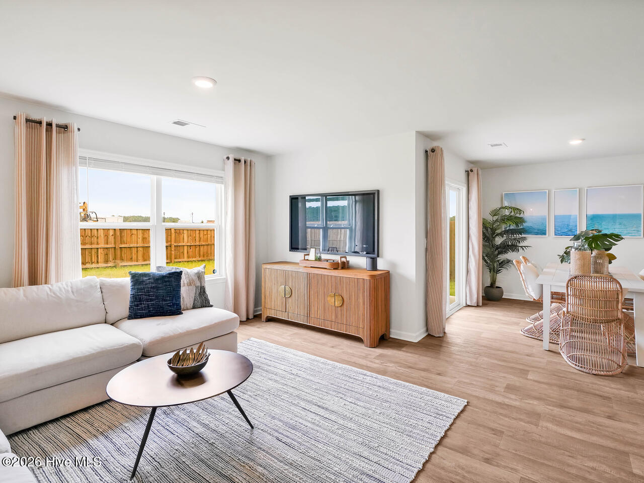 100552180 | Photo 20