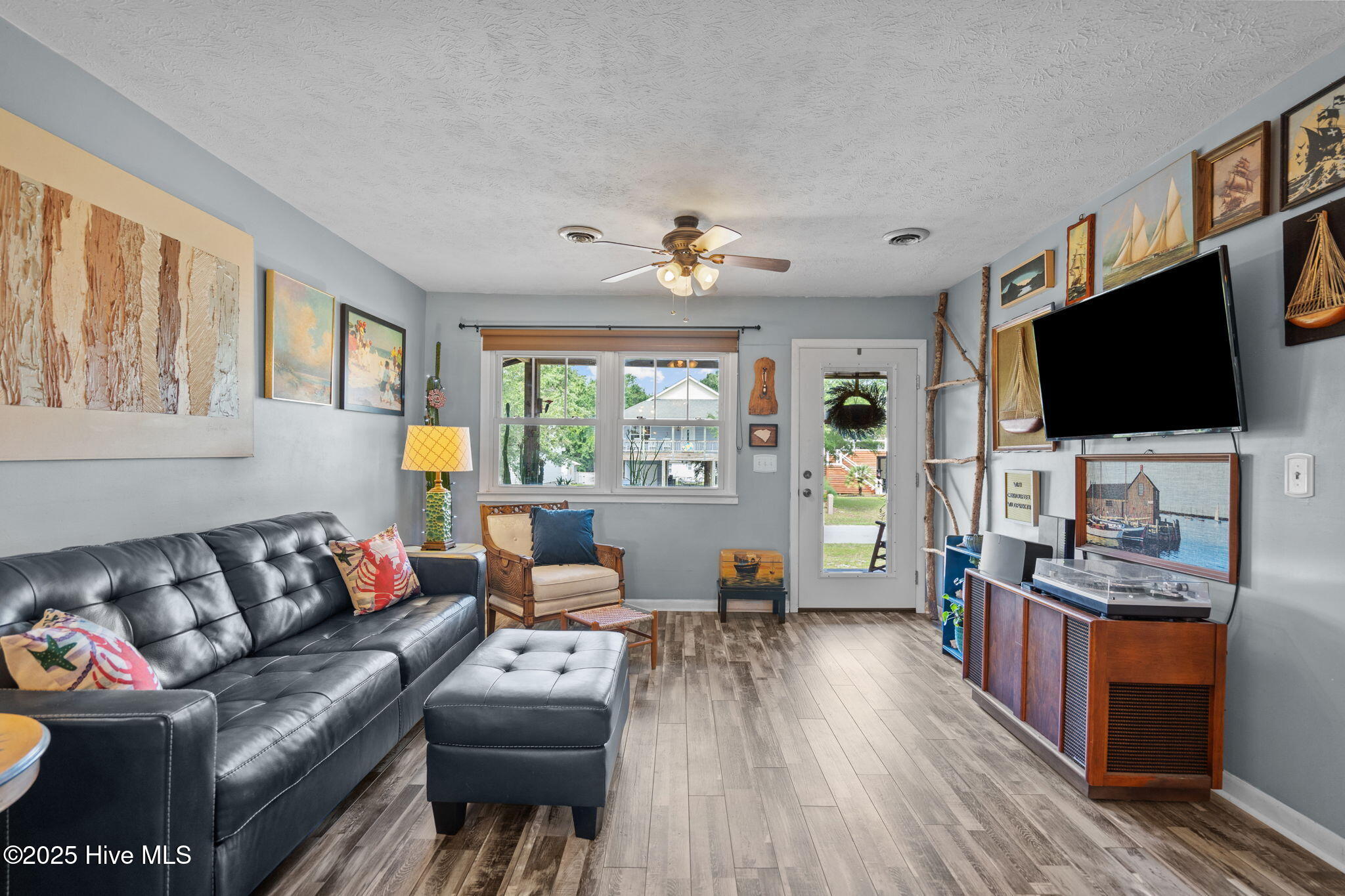 100522385 | Photo 15