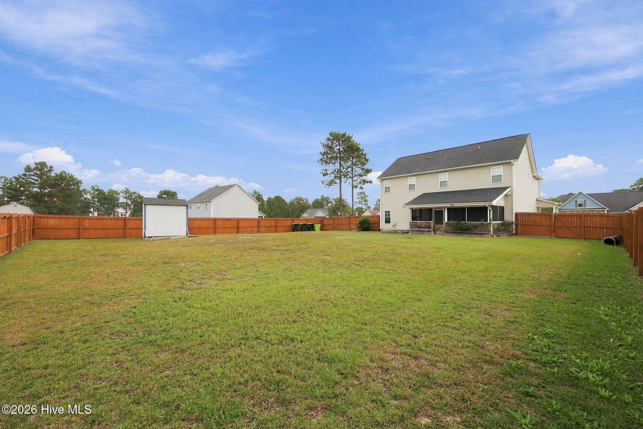 402 Kinroff Drive,Hubert