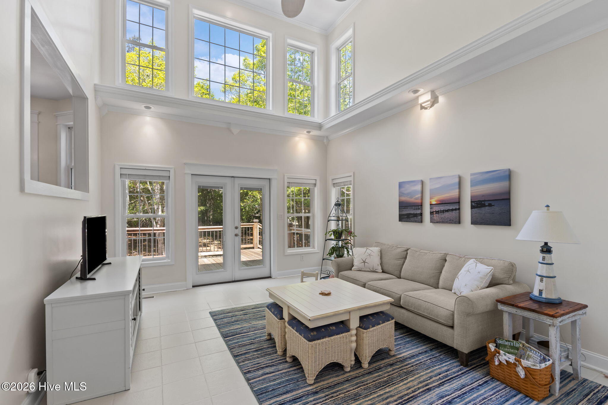 100569957 | Photo 13