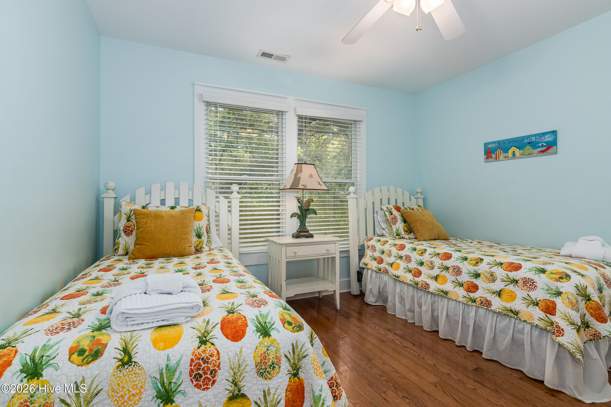 100570305 | Photo 20