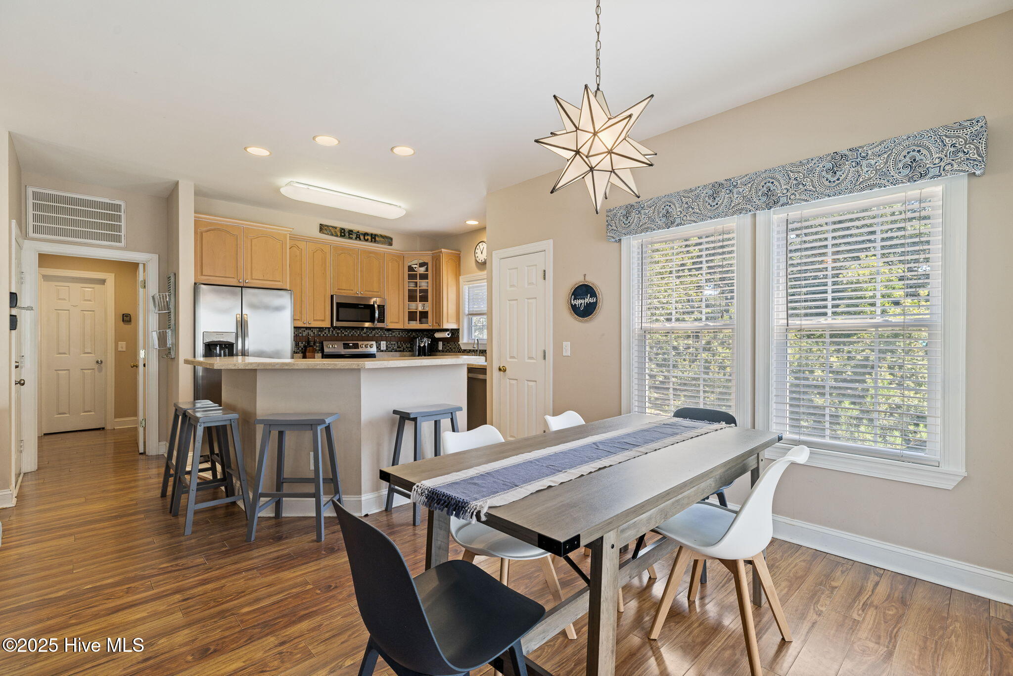 106 SE 44th Street, Oak Island, NC, 28465