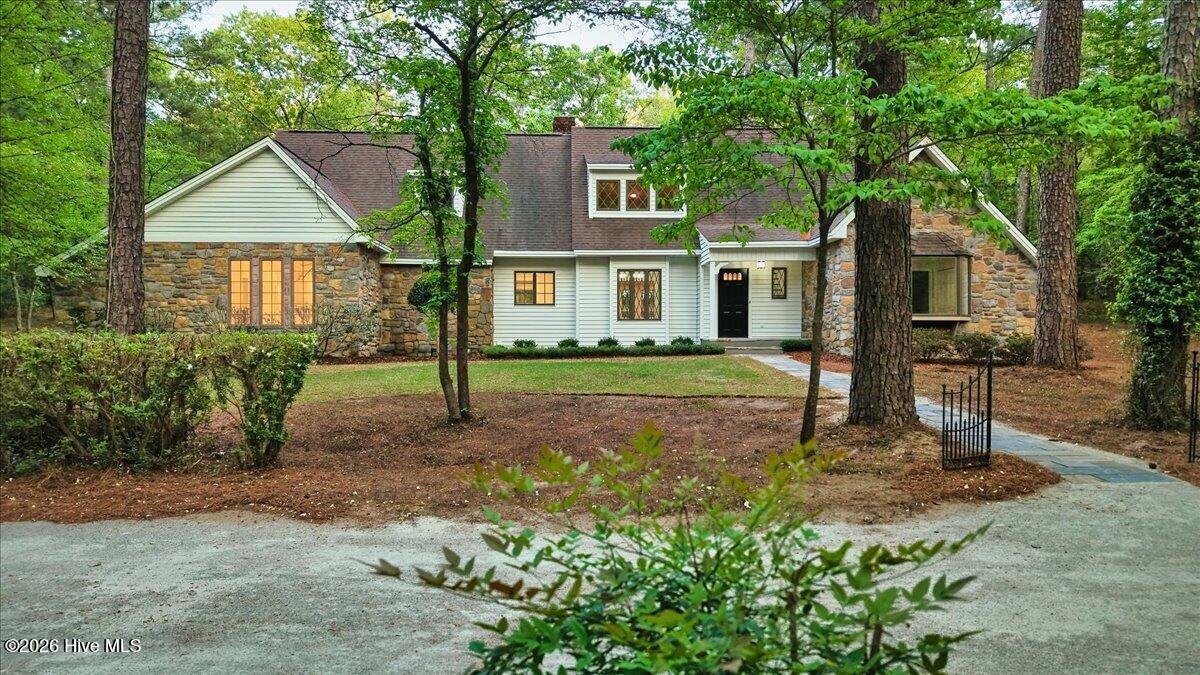 141 Bridgewater Drive, Southern Pines, NC, 28387