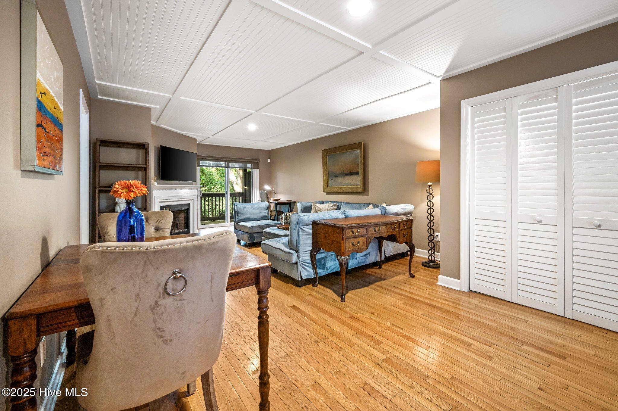 410 Forest Park Road 102, Wilmington, NC 28409 – photo 11: 10-web-or-mls-dining LR