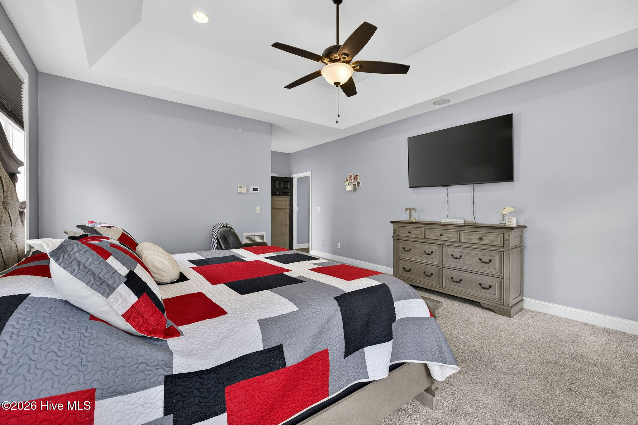 100563131 | Photo 31